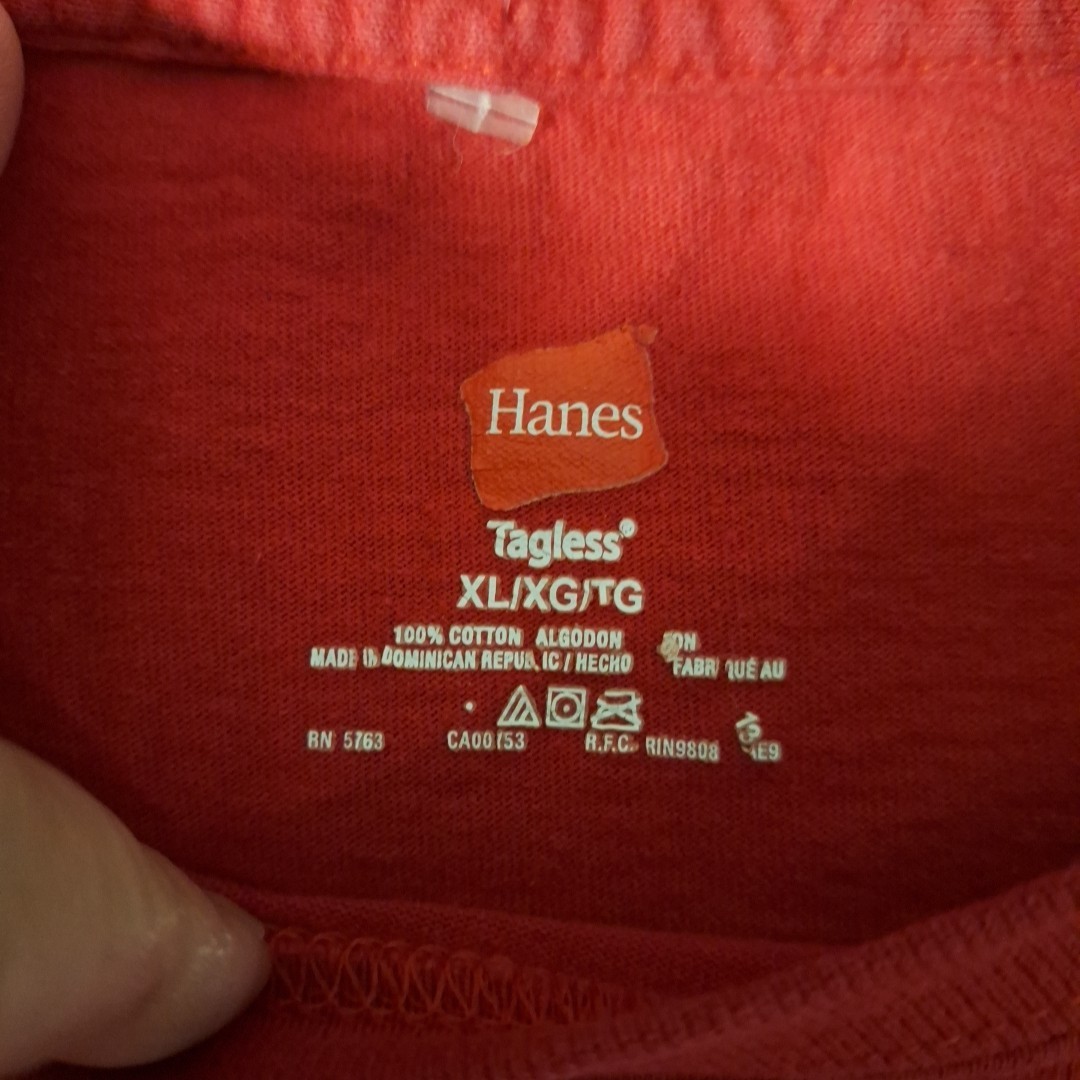 Menards Contractor Wisconsin Chain Construction T-Shirt Size XL Red Cotton