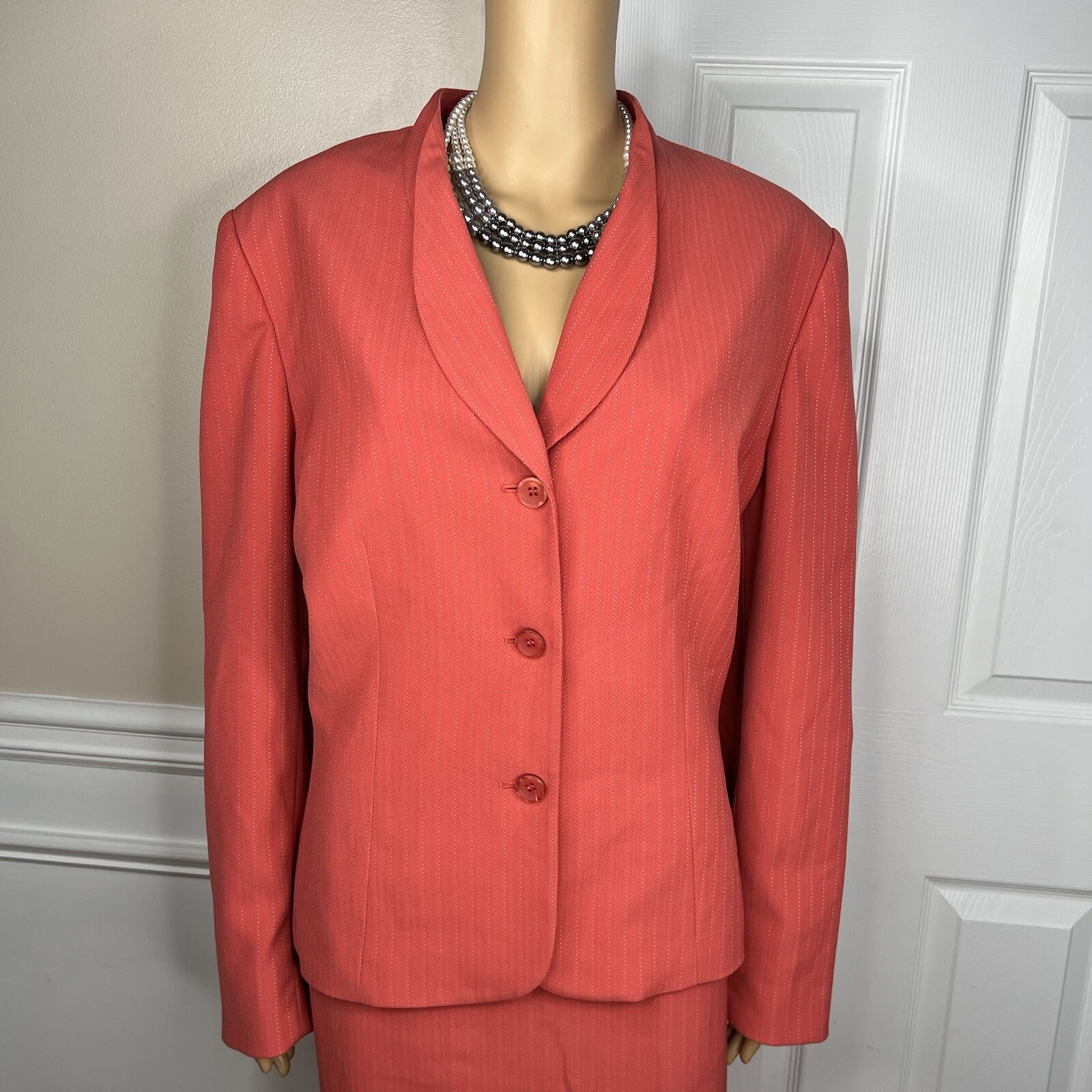 Le Suit Polyester Rayon Skirt Suit Size 18 Striped Light Orange Ruffle 2PC