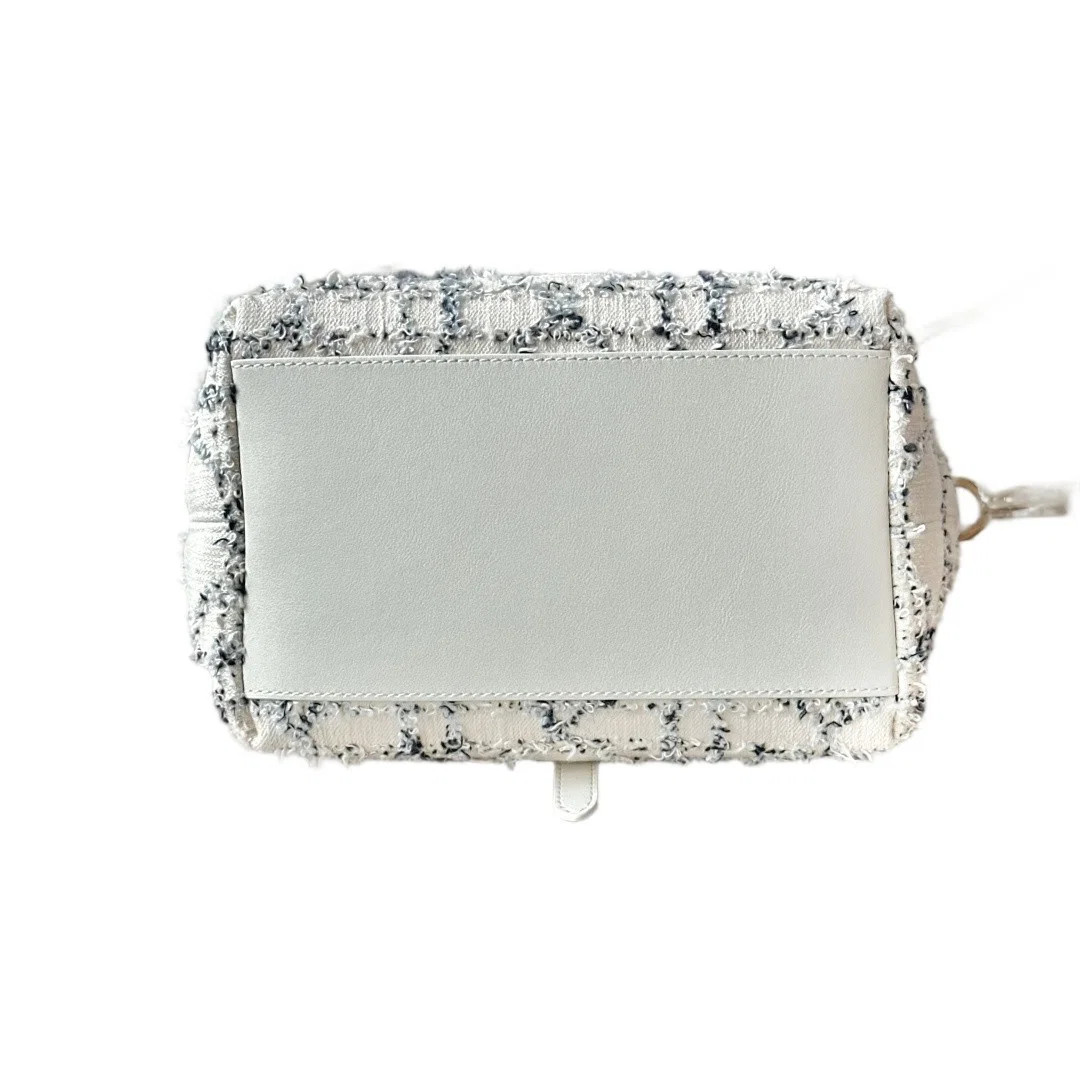 Dior Small Toujours Vertical Beige Navy Blue Terry Cloth Calfskin (zz072326i8r)