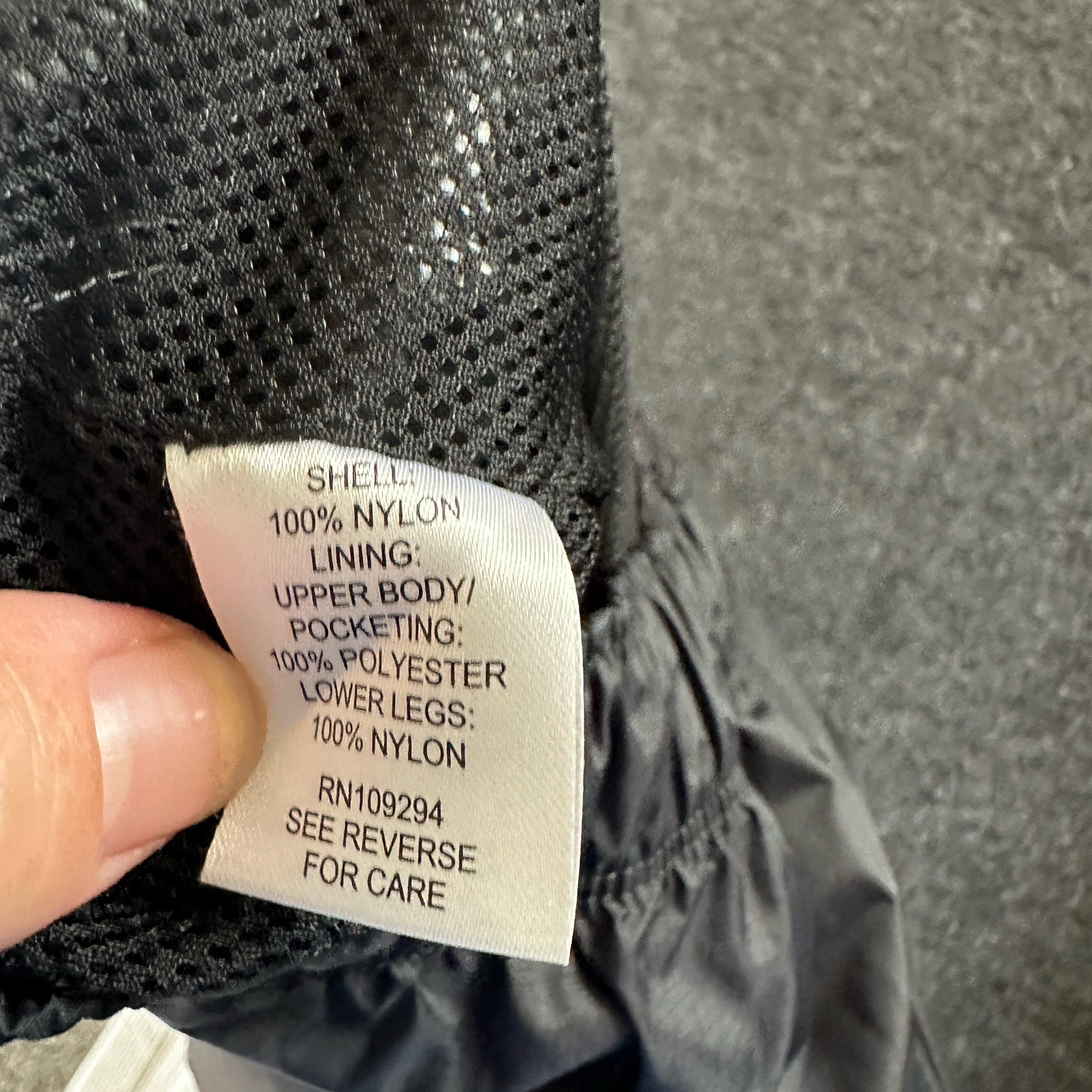 Ultimate Terrain Pant Mens L Black Nylon Windbreaker Cargo Straight Outdoor