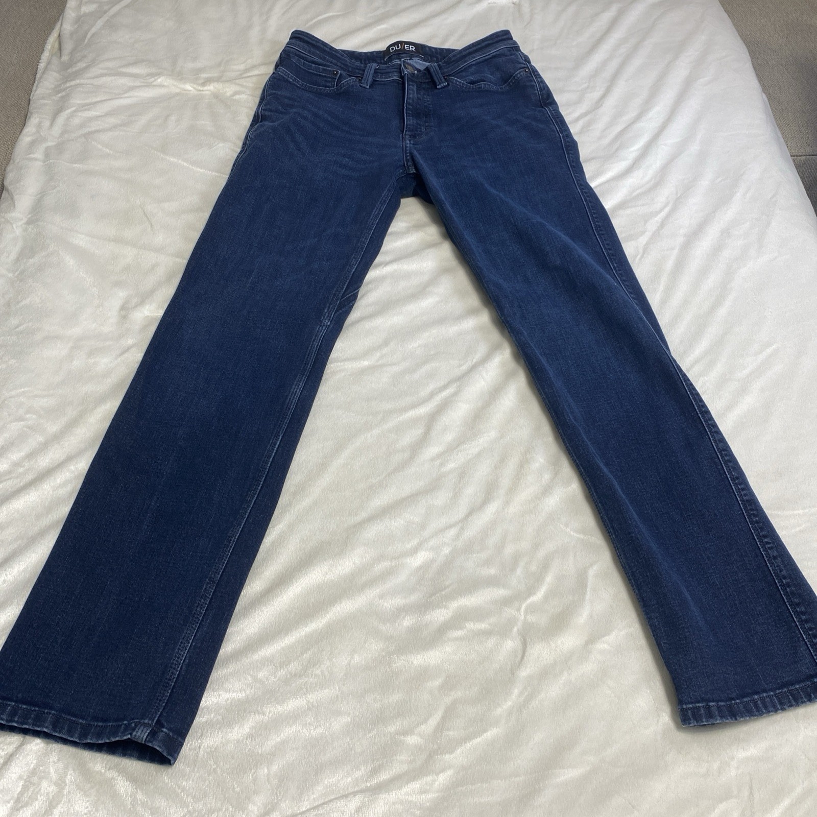 DUER Jeans Men’s 30×32 Dark Wash Straight Fit Performance Denim Stretch Comfort