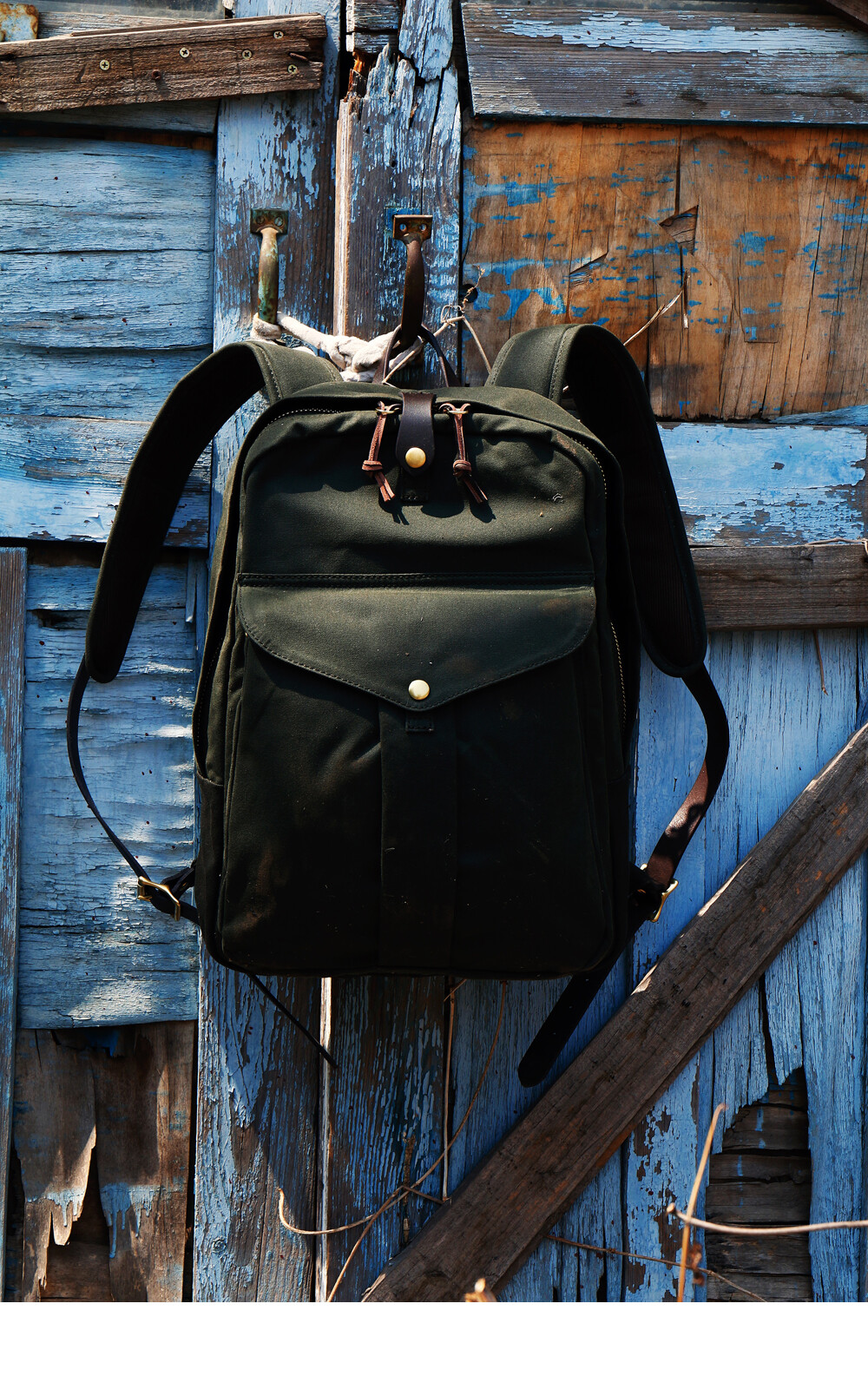 Water-repellent Heavy Wax Canvas 70307 Unisex Retro Backpack Computer Bag