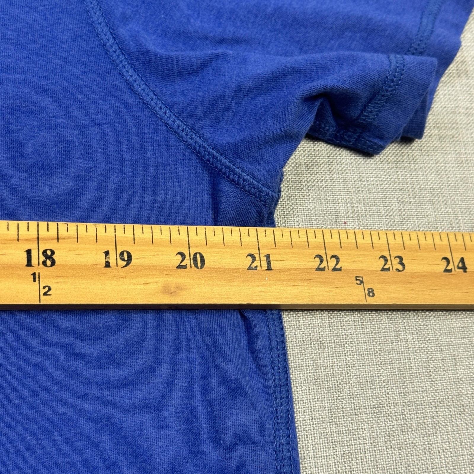 Tasc Shirt Mens L Blue Bamboo Performance Training Crew Neck Logo Tee Tagless