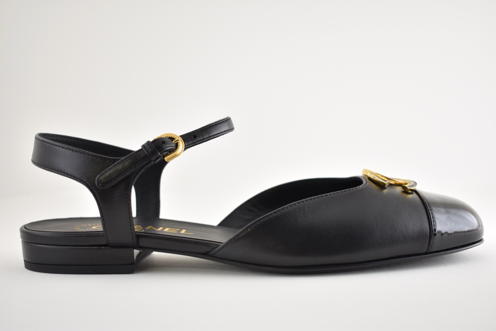Chanel 25P Black Patent Gold CC Slingback Ankle Strap Ballerina Ballet Flat 37
