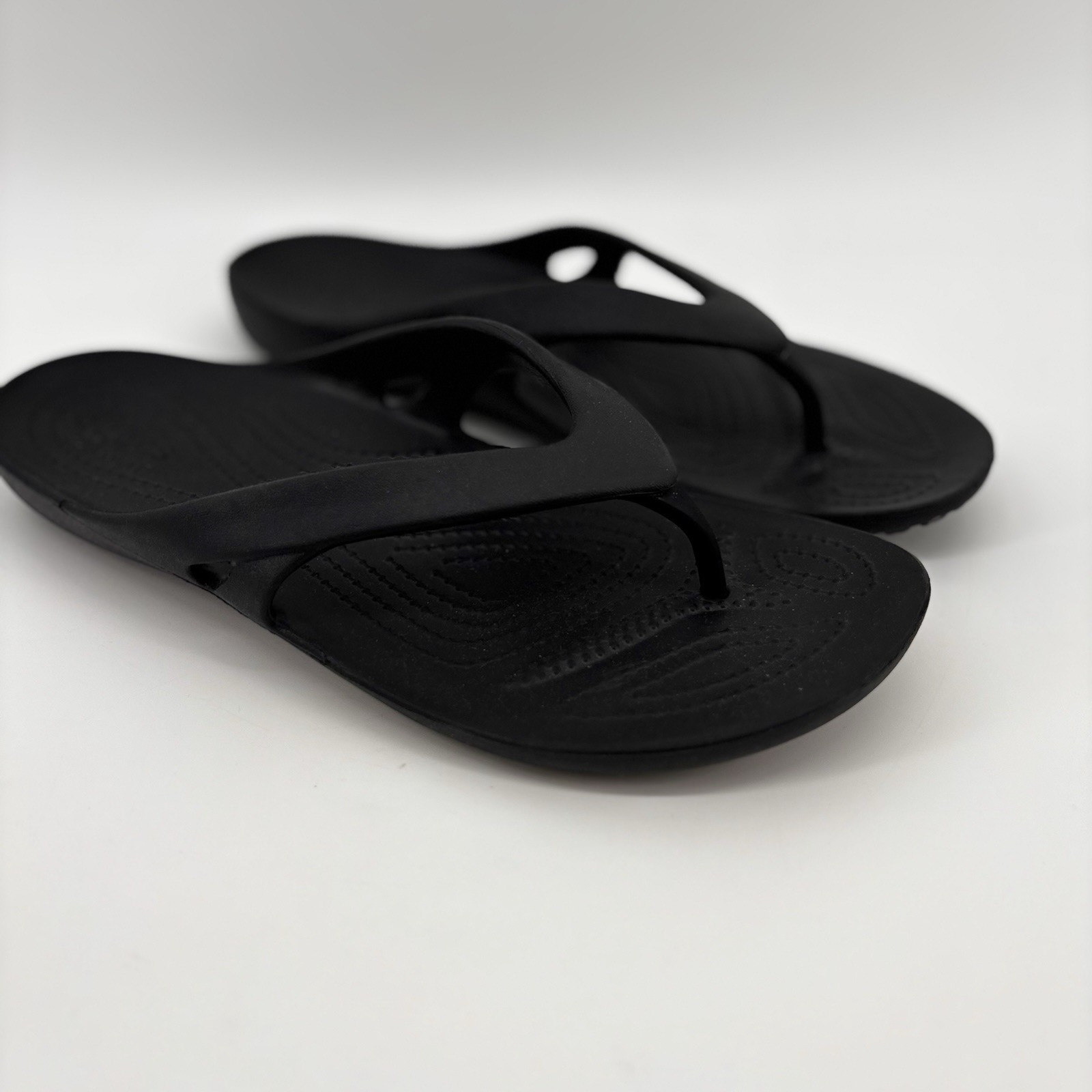 Crocs Women’s Size 10 Black Kadee II Flip Flop Sandals Light Weight