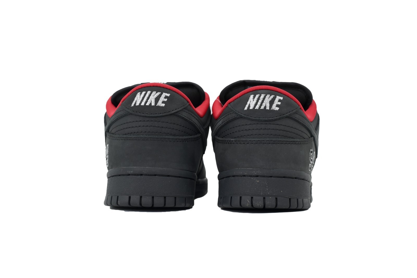 Men’s The Powerpuff Girls x Nike SB Dunk Low Black HQ8487-001