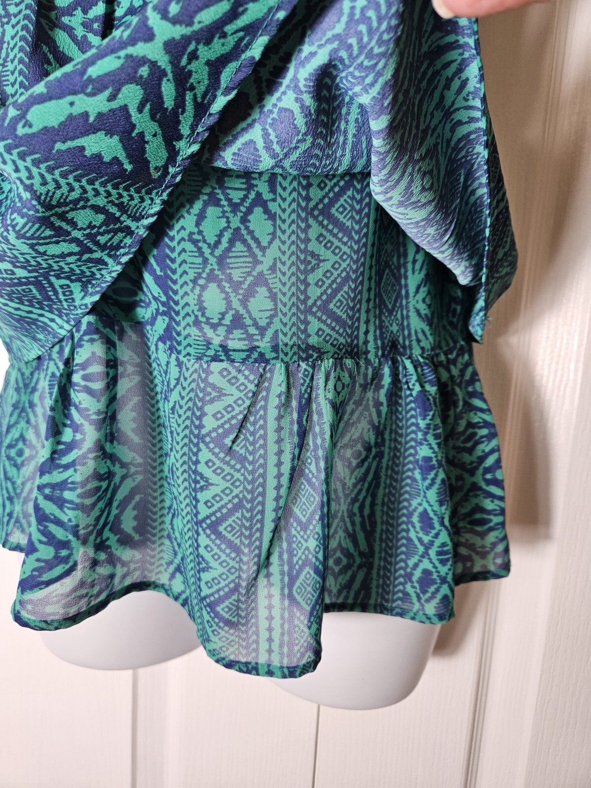 American Eagle Juniors Size XS Teal Green and Blue Boho Summer Top Tierd Ruffle