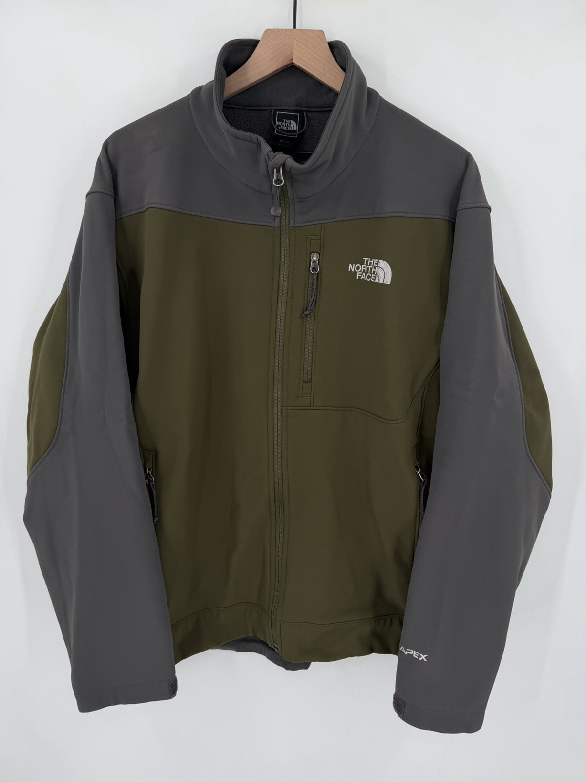 The North Face Apex Bionic Jacket Men’s XL Green Gray Soft Shell Coat