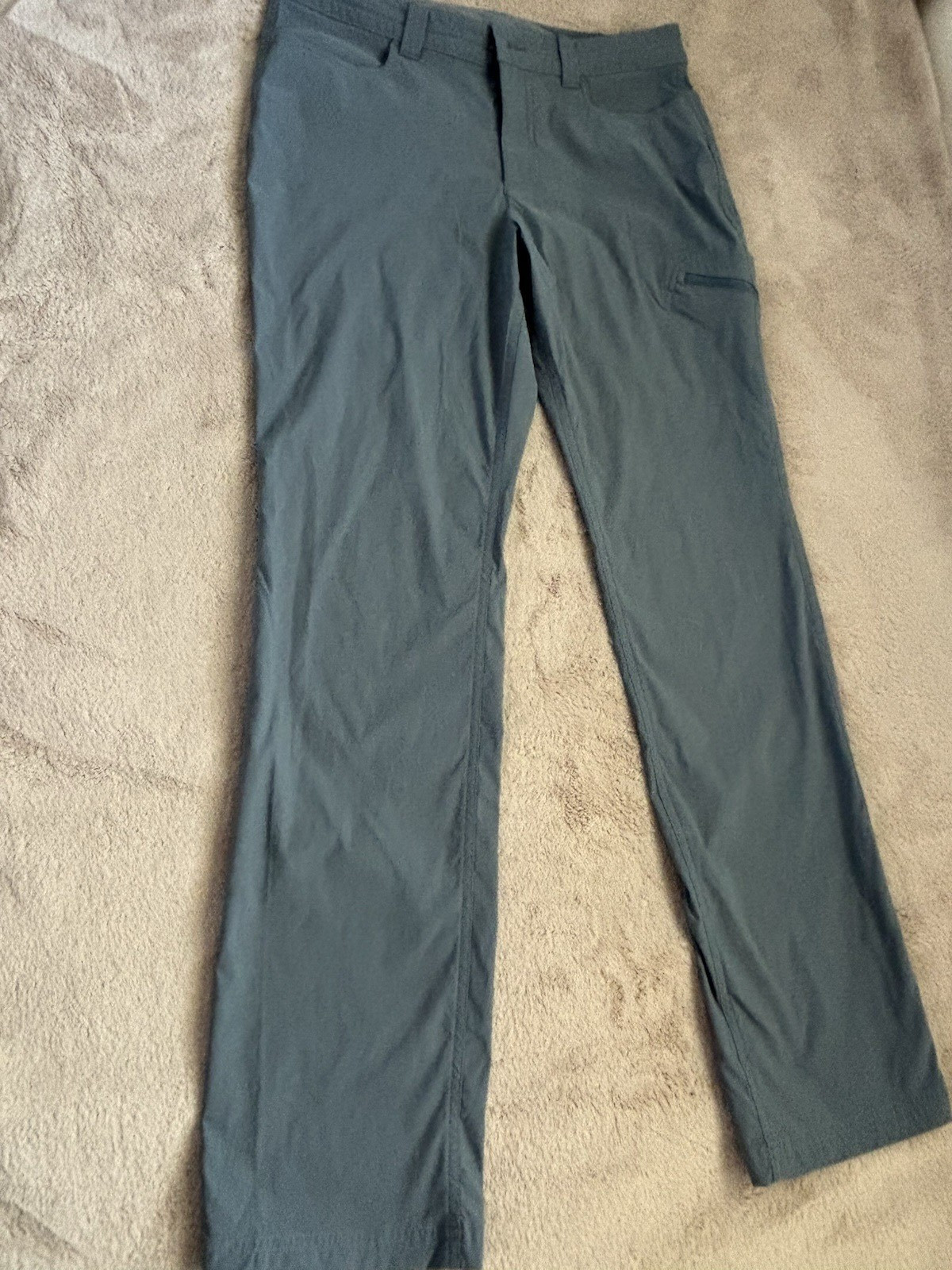 Eddie Bauer Men’s Gray Casual Pants 30W Regular Fit Straight Flat Front