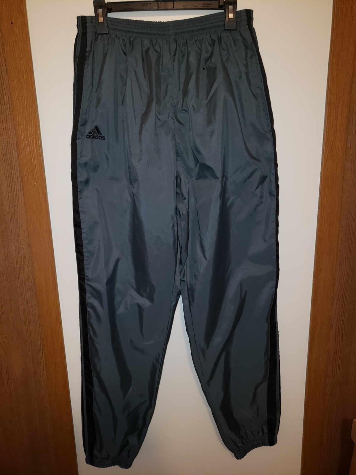 Adidas nylon vintage windbreaker track pants charcoal grey adult XL inner lining