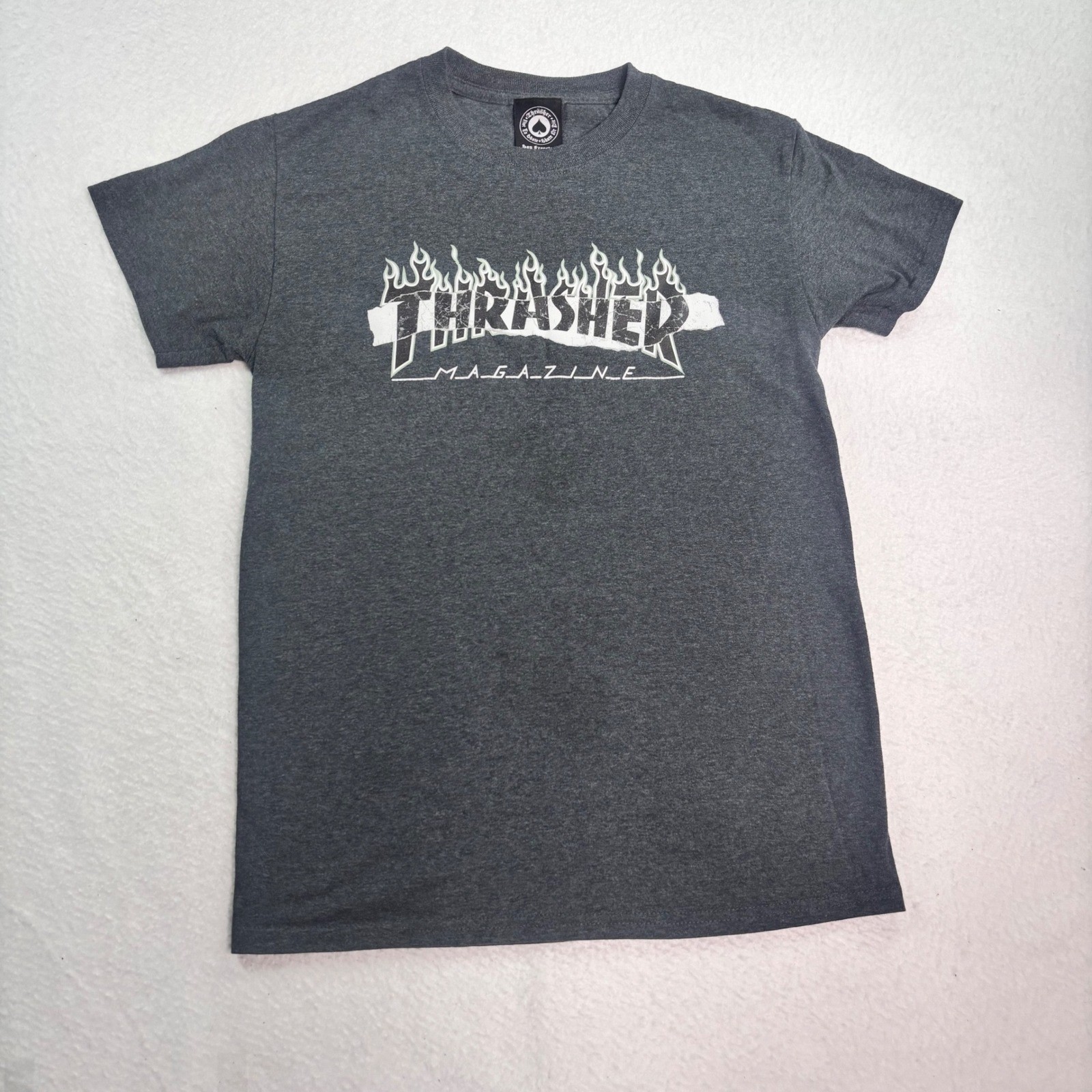 Thrasher Magazine Flame Logo T Shirt Gray Skate Skateboarding Streetwear Mens S