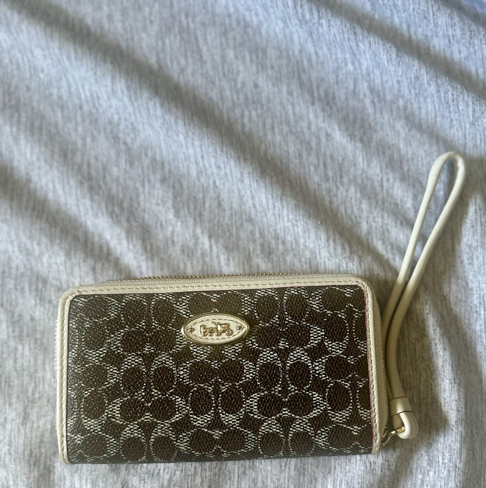 Coach Signature Accordion Zip Wallet Wristlet Brown Khaki Ivory Red Interior