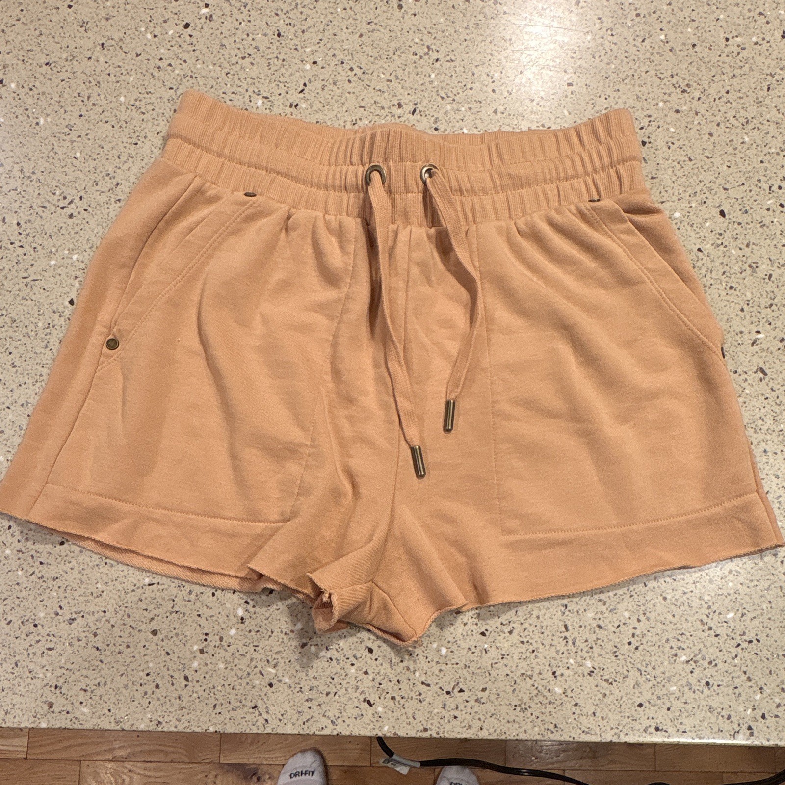 Elie Tahari Women’s Orange/Tan Shorts Size Small