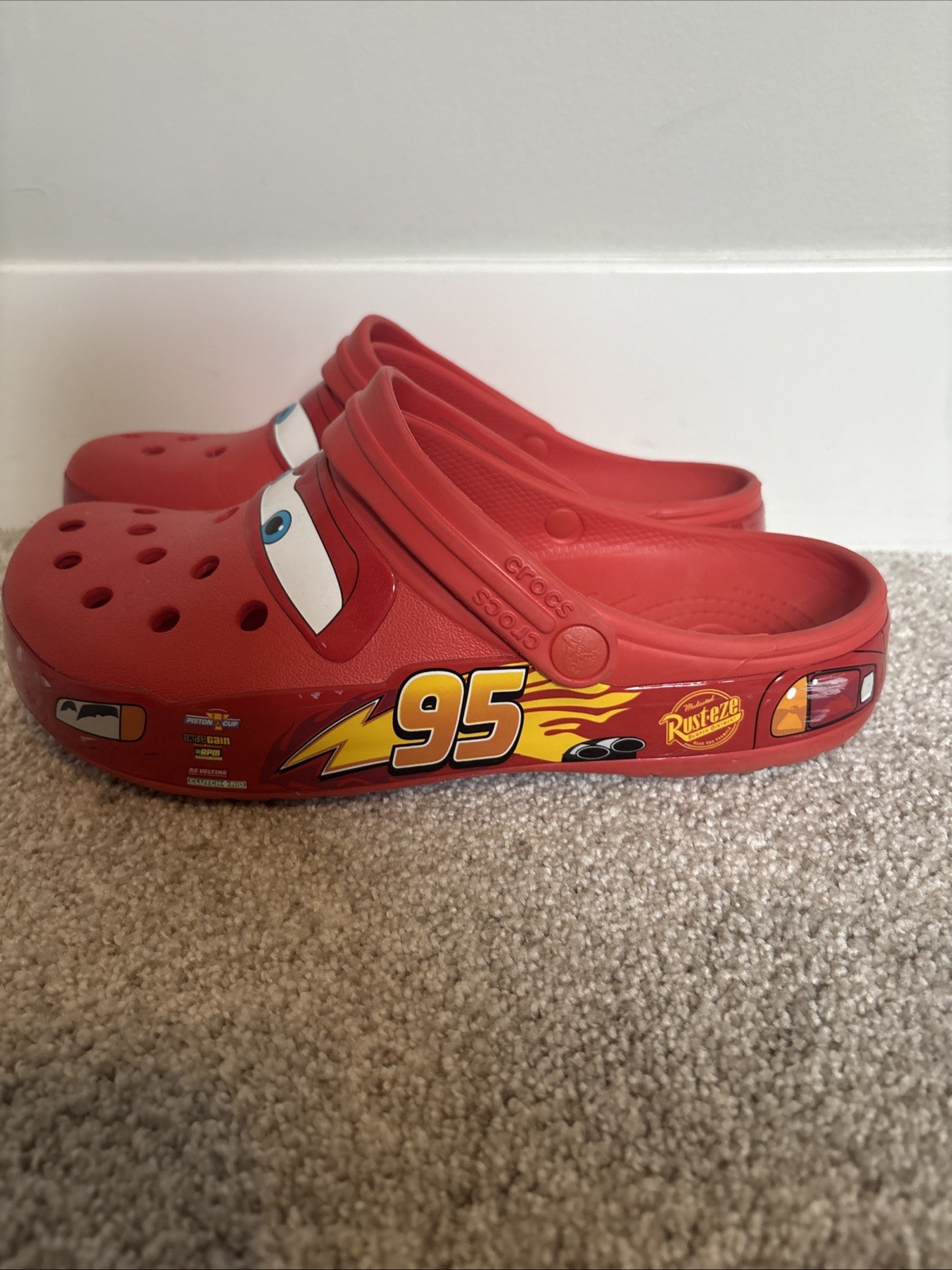 Lightning McQueen Crocs Clogs Size 8M 10W Light-Up Feature