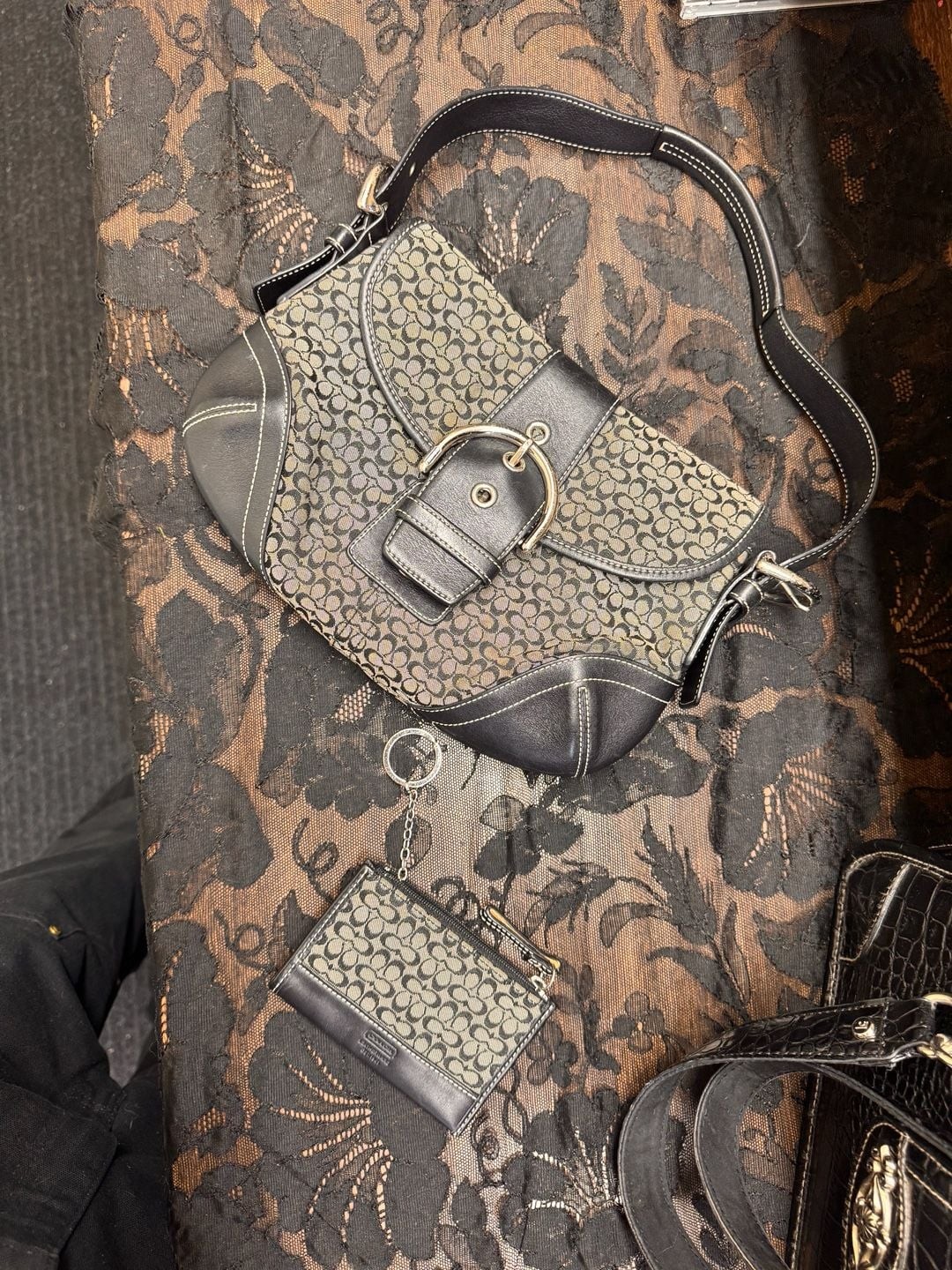 Coach Soho Signature Buckle Flap Bag Black/Grey Canvas 6818