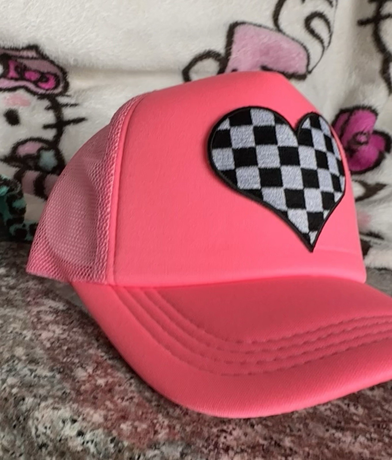 Hot PINK Checkered Heart Hat Foam Mesh Baseball Cap Snapback Hats Caps Retro