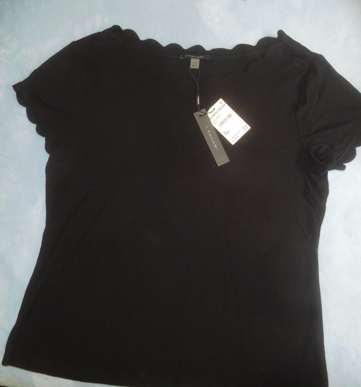 NWT! T Tahari Shirt Womens XL Black Scallop Neck Stretch Tee Short Sleeve Top