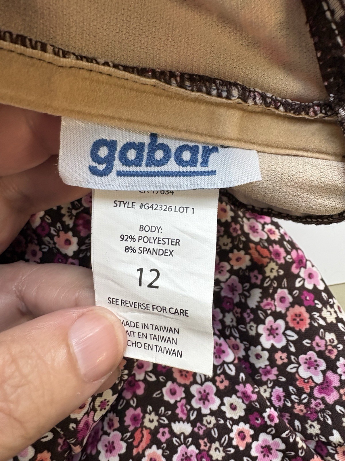 GABAR ONE PIECE SWIMSUIT WOMENS SIZE 12 Pastel FLORAL Built In Bra Slimming