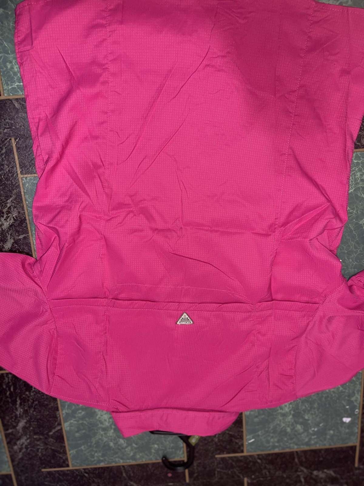 Columbia PFG Omni-Shade Men’s Pink Solid Short Sleeve Mesh Button-Up L/G
