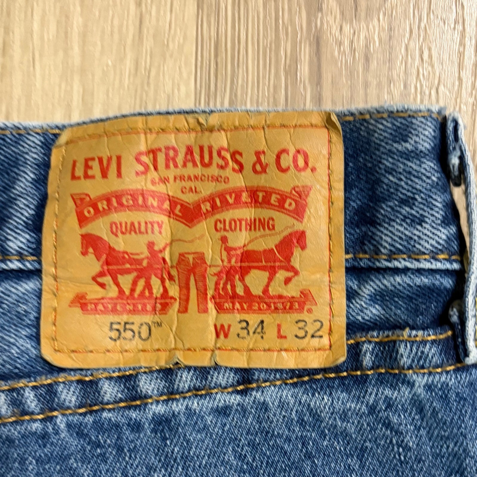 Levis 550 Relaxed Fit Blue Denim Jeans Men 34×32 (32×30) Medium Wash 100% Cotton