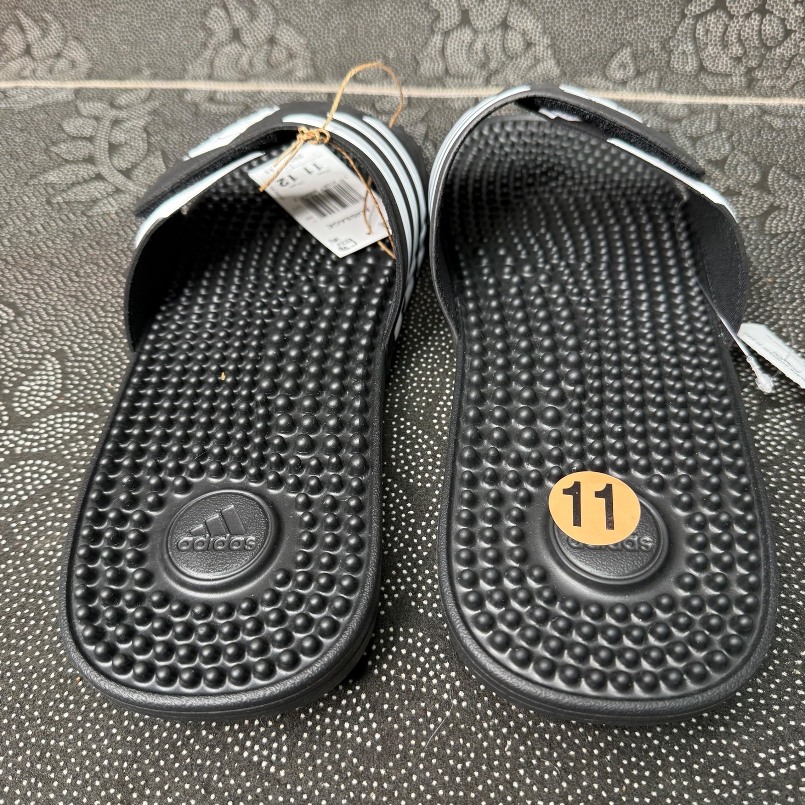 Adidas Adissage Mens Slide Sandals Size 11/12 Black & White Adjustable Strap