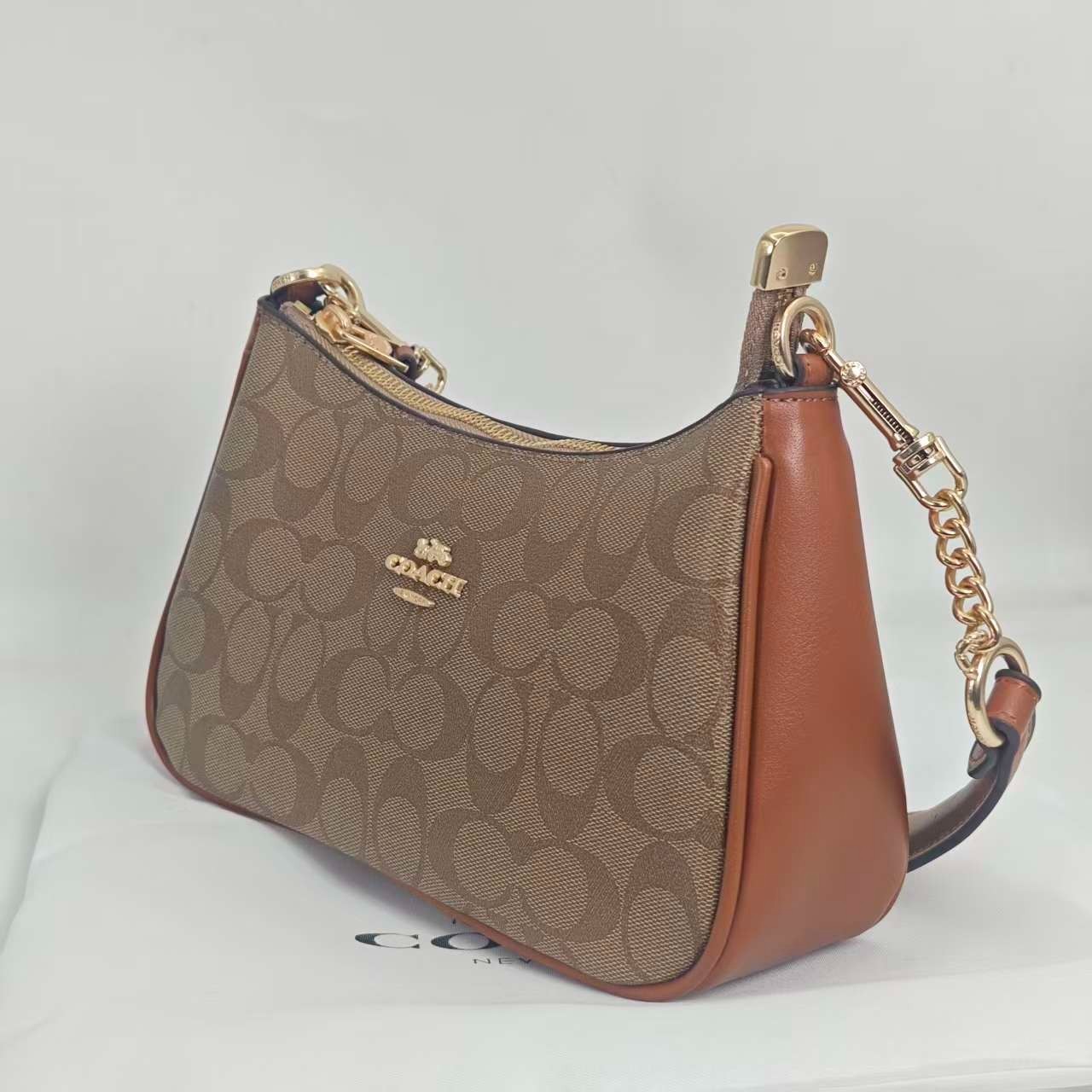Coach Teri Brown Signature Canvas Shoulder Bag Women Everyday Purse