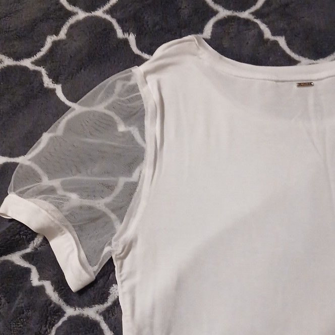DKNY Women’s White Sheer Mesh Short Sleeve Round Neck Pullover Tee M