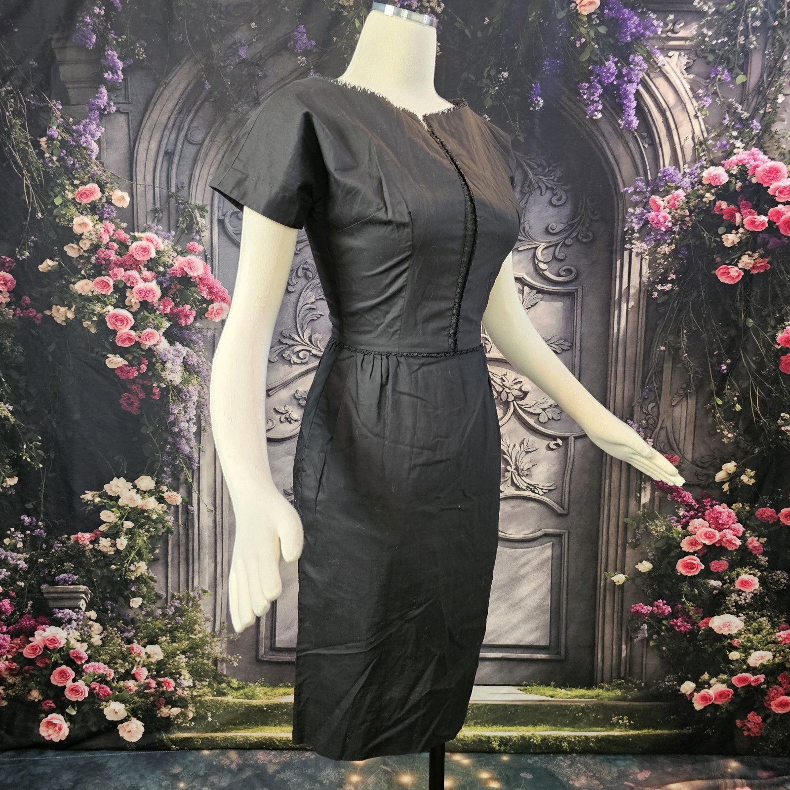 Vintage 1950s Wiggle Dress Fitted Black Polished Cotton Pinup