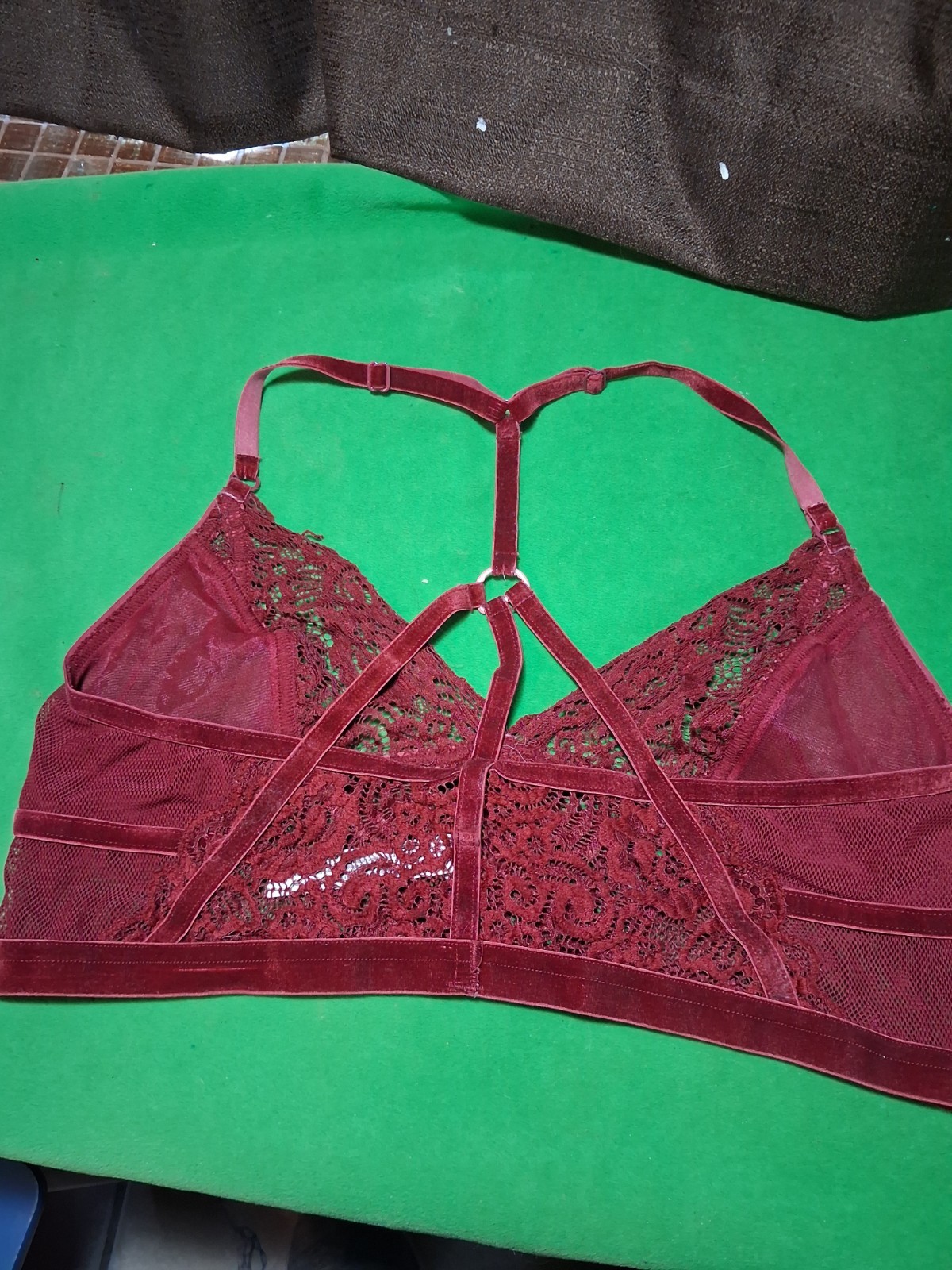Intimately Free People Longline bralette Med Berry Sheer & Floral Lace Pullover