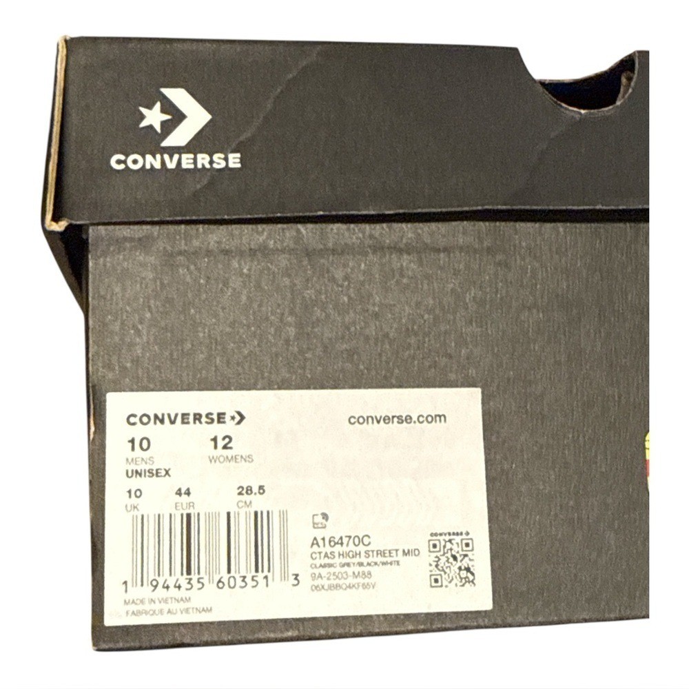 Converse Chuck Taylor All Star Men’s High Top Sneakers Classic Canvas Lace-Up 10