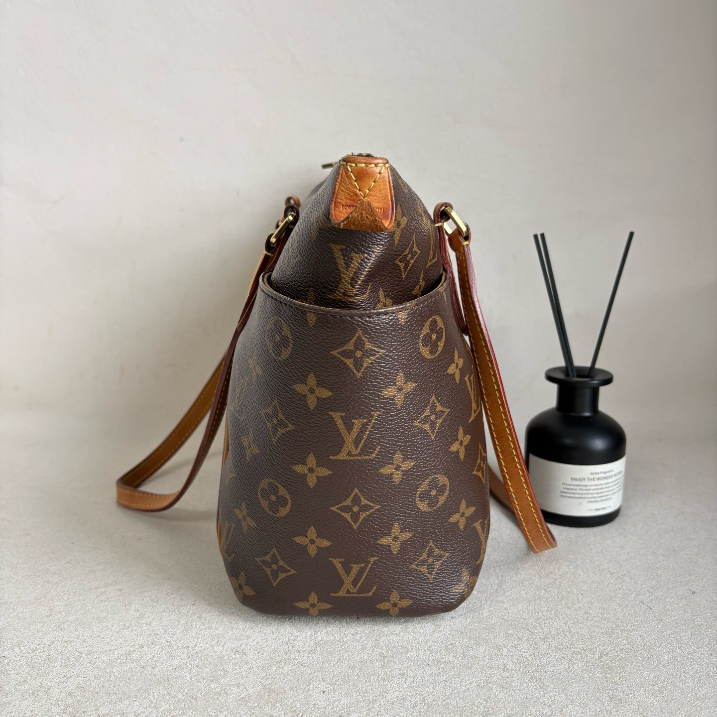 Louis Vuitton Monogram Totally PM Tote Shoulder Bag Zip Top M56688 Vachetta