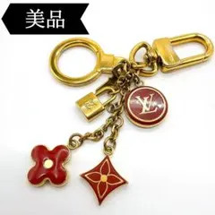 LOUIS VUITTON Portefeuille Chaine V Square Charm Wallet Chain M61994