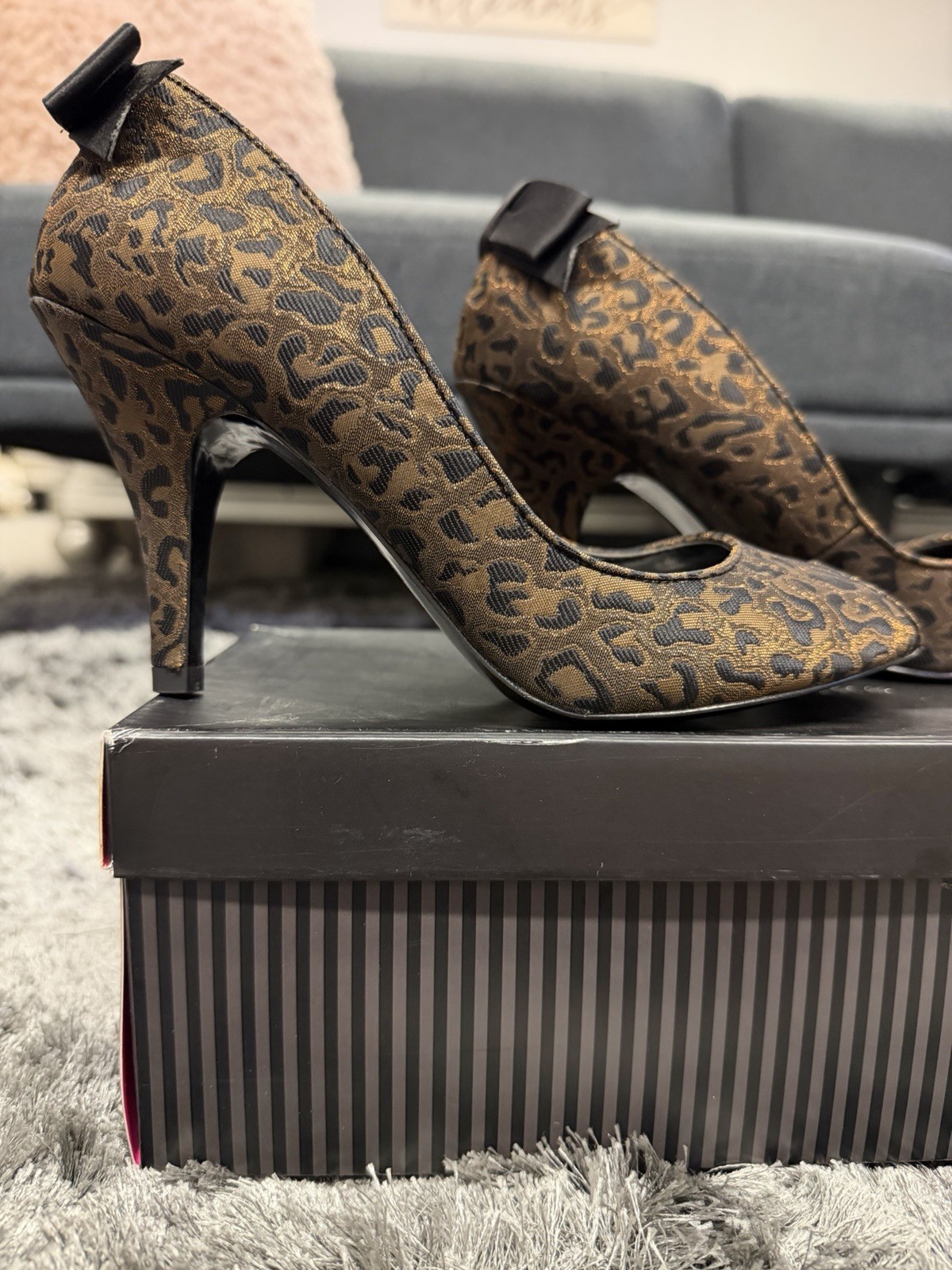 Hollywould for Target Animal Print Leather Peep Toe Bow Pump 8M