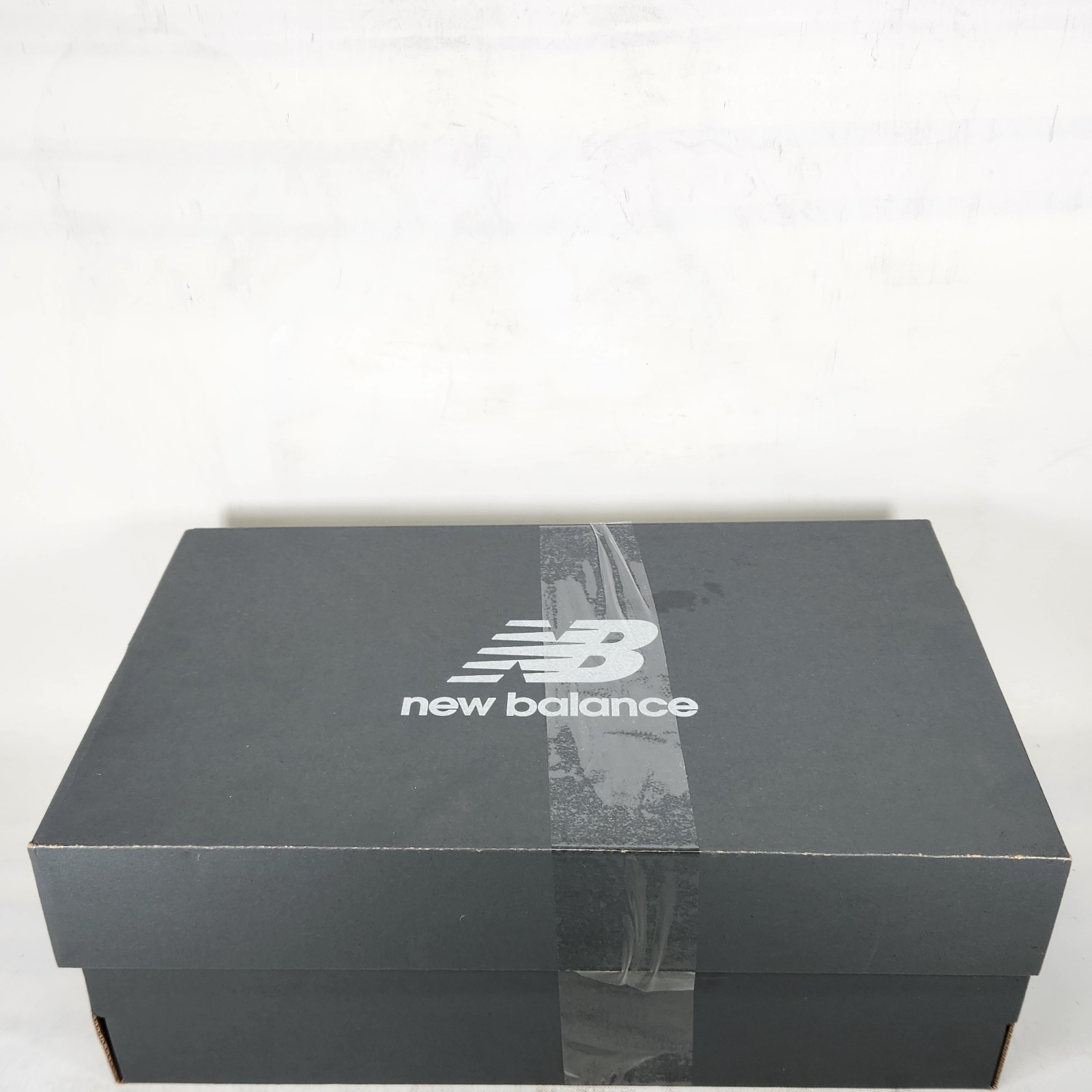 5.5 MEN / 7 WOM – New Balance 9060 – Black / Phantom / Magnet – U9060BPM (sc)