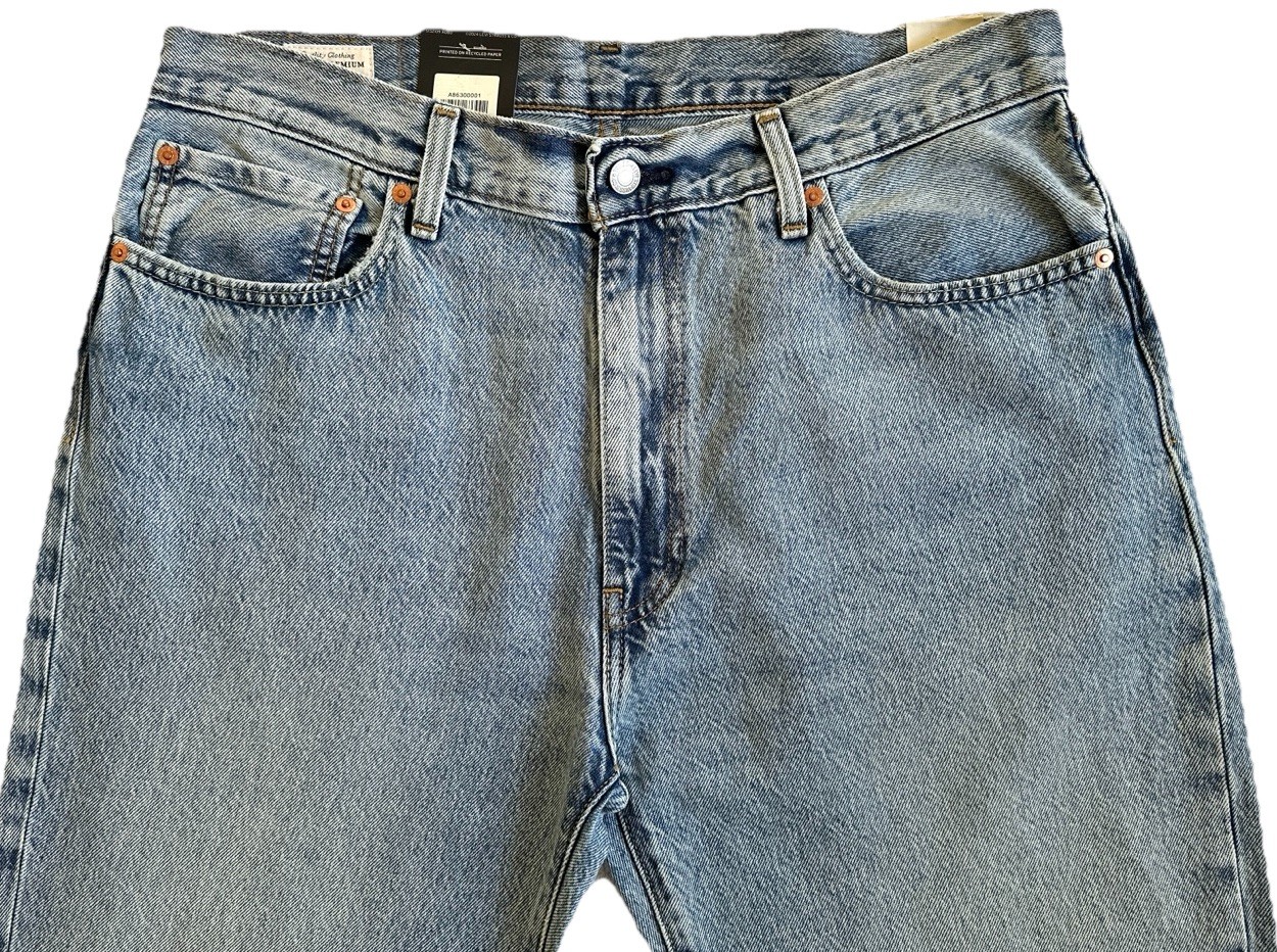 Levi’s Premium Men’s 567 Relaxed Flare Jeans