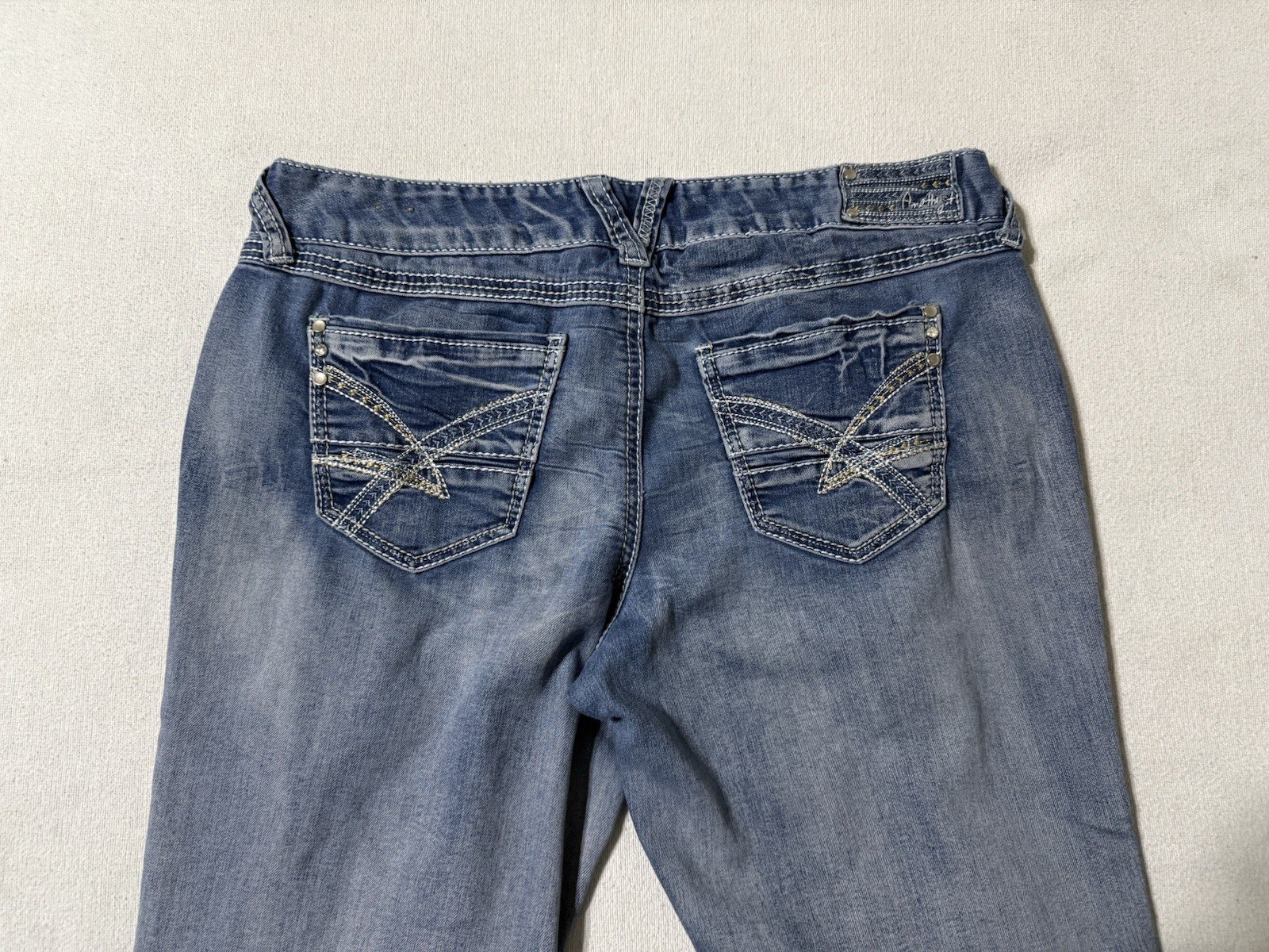 Amethyst Jeans Womens 9 Blue Bootcut Low Rise Medium Wash Distressed