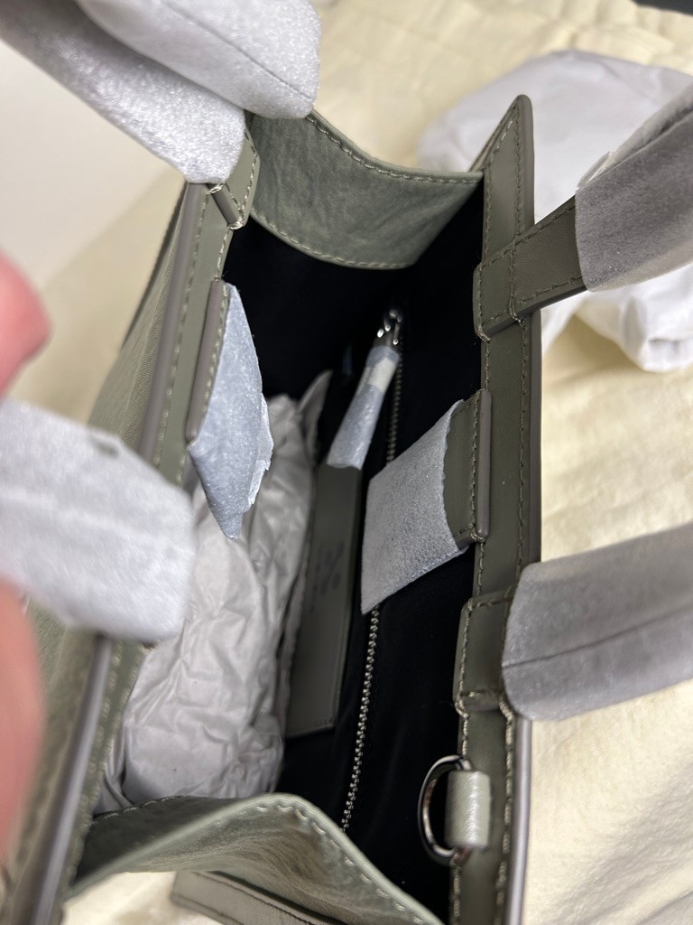 WE-AR4 NEW Green Small Notebook Tote with Detachable Crossbody Strap