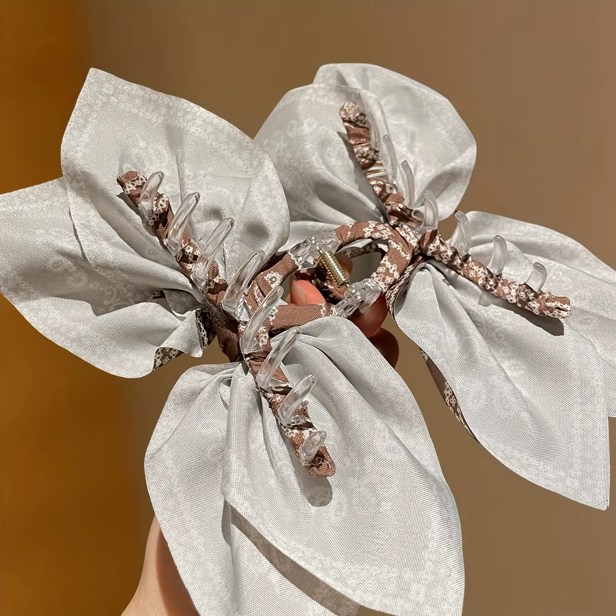 1Pcs Women’S Style, Brown Cashew Flower Bow Hair Clip, High-End and Elegant Hair