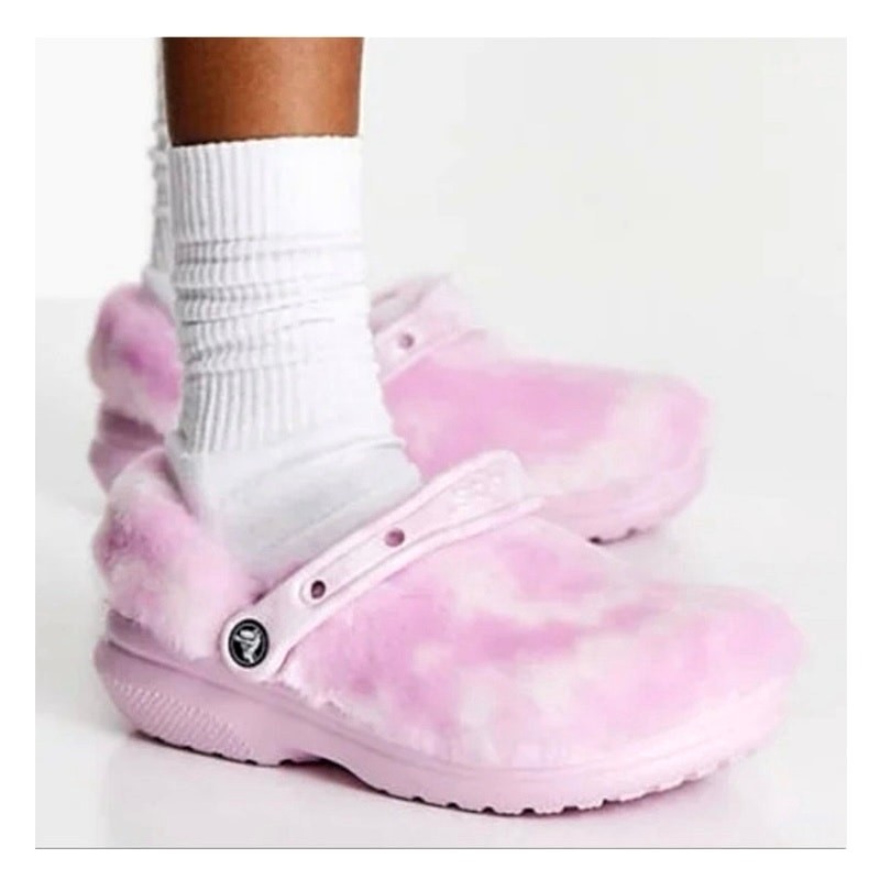 Crocs Classic Fur Sure Clogs faux-fur size W6/M4 barbiecore pink tie dye NWT