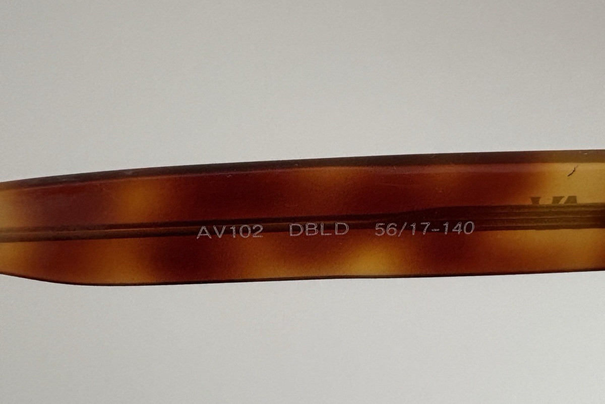 1980’s ADRIENNE VITTADINI Tortoiseshell Sunglasses/Amber lens/ Cat eye?- AV/102