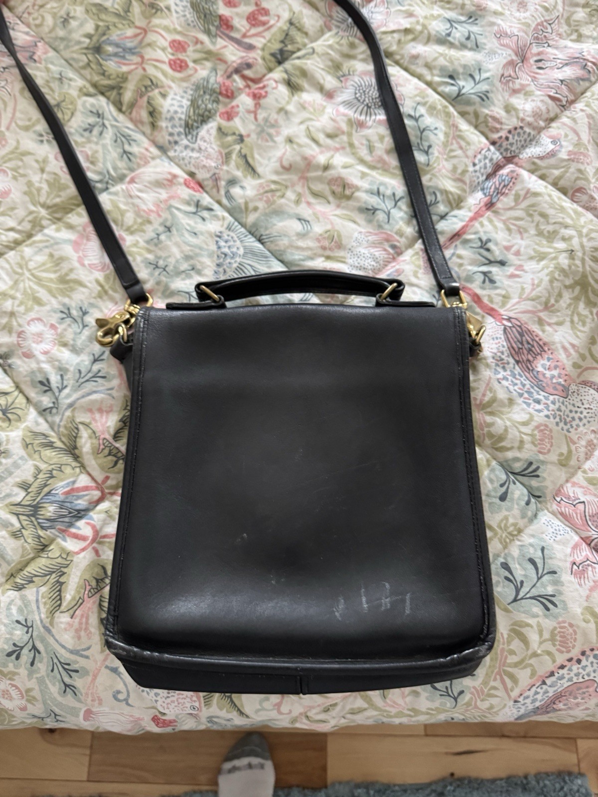 Coach Black Crossbody Bag Turn Lock Top Handle Gold Hardware Detachable Strap