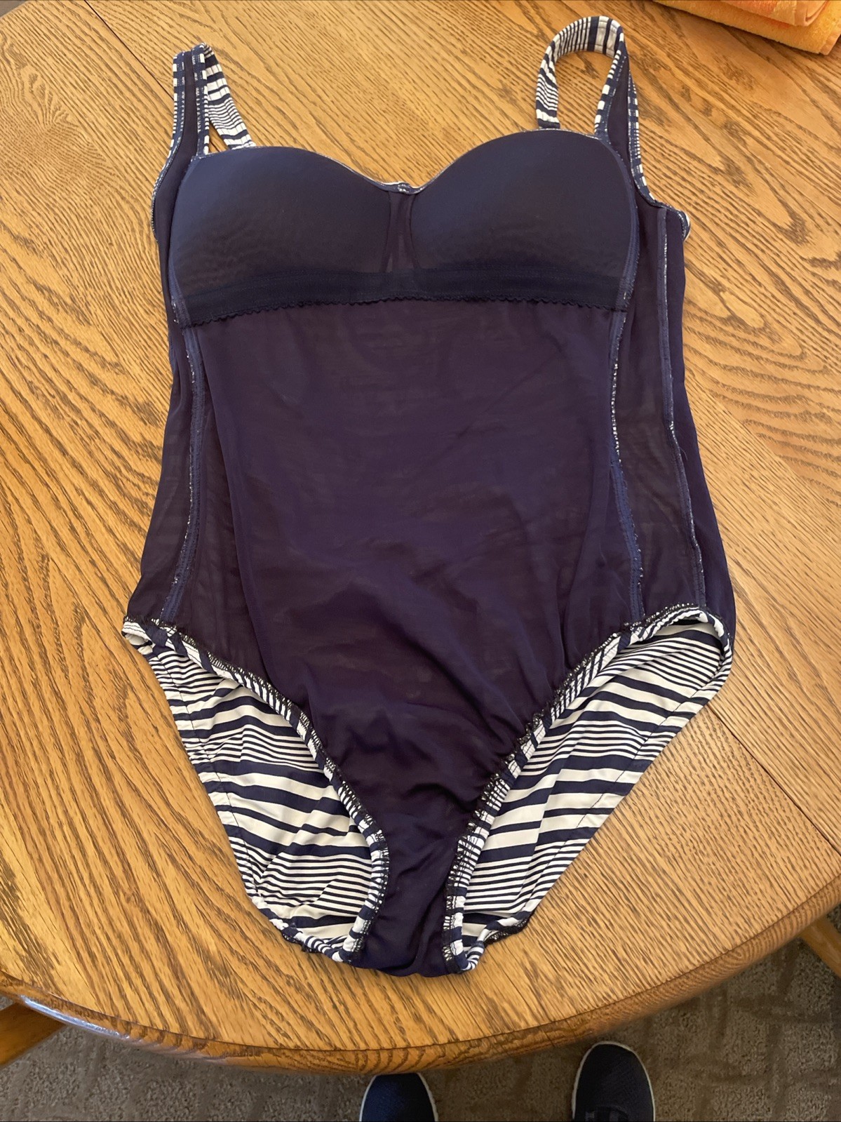 NipTuck Navy&White Striped Size 10 1-Piece Swimsuit, Padded Multi-Fit Cups, EUC