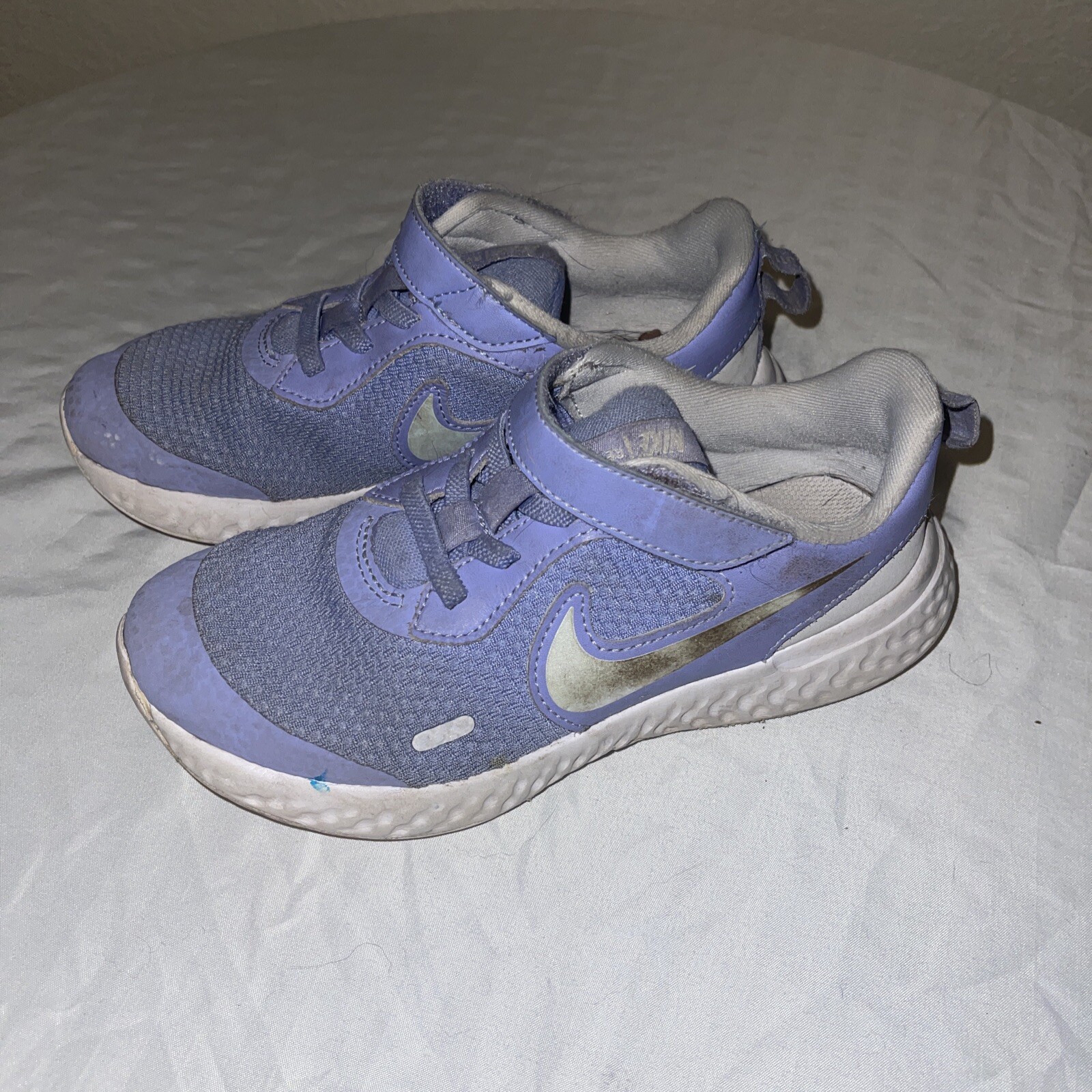NIKE REVOLUTION 5 SZ 13.5C LIGHT THISTLE WHITE CHARDON LEGER PSV BQ5672-500