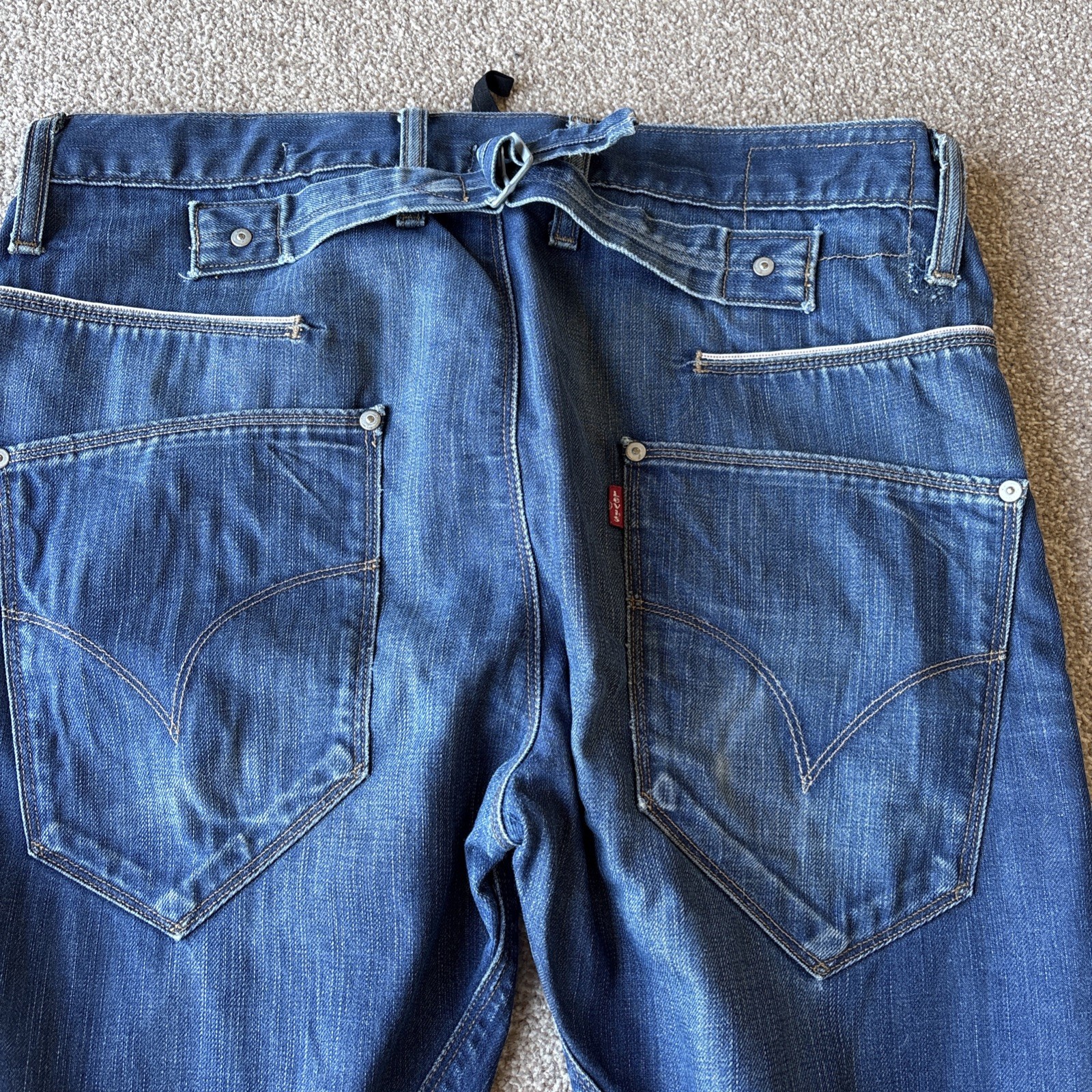 Levi’s Engineered Twist Blue Denim Jeans Cinch Back 33 x 30