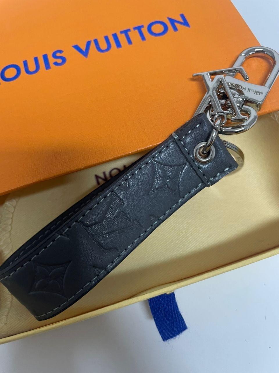 LOUIS VUITTON LV Shadow Dragonne Key Holder And Bag Charm