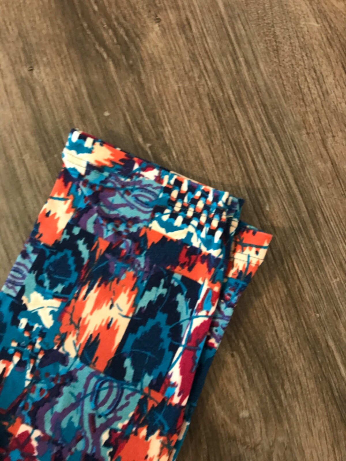 LuLaRoe One Size Leggings multicolored polyester/spandex blend abstract pattern