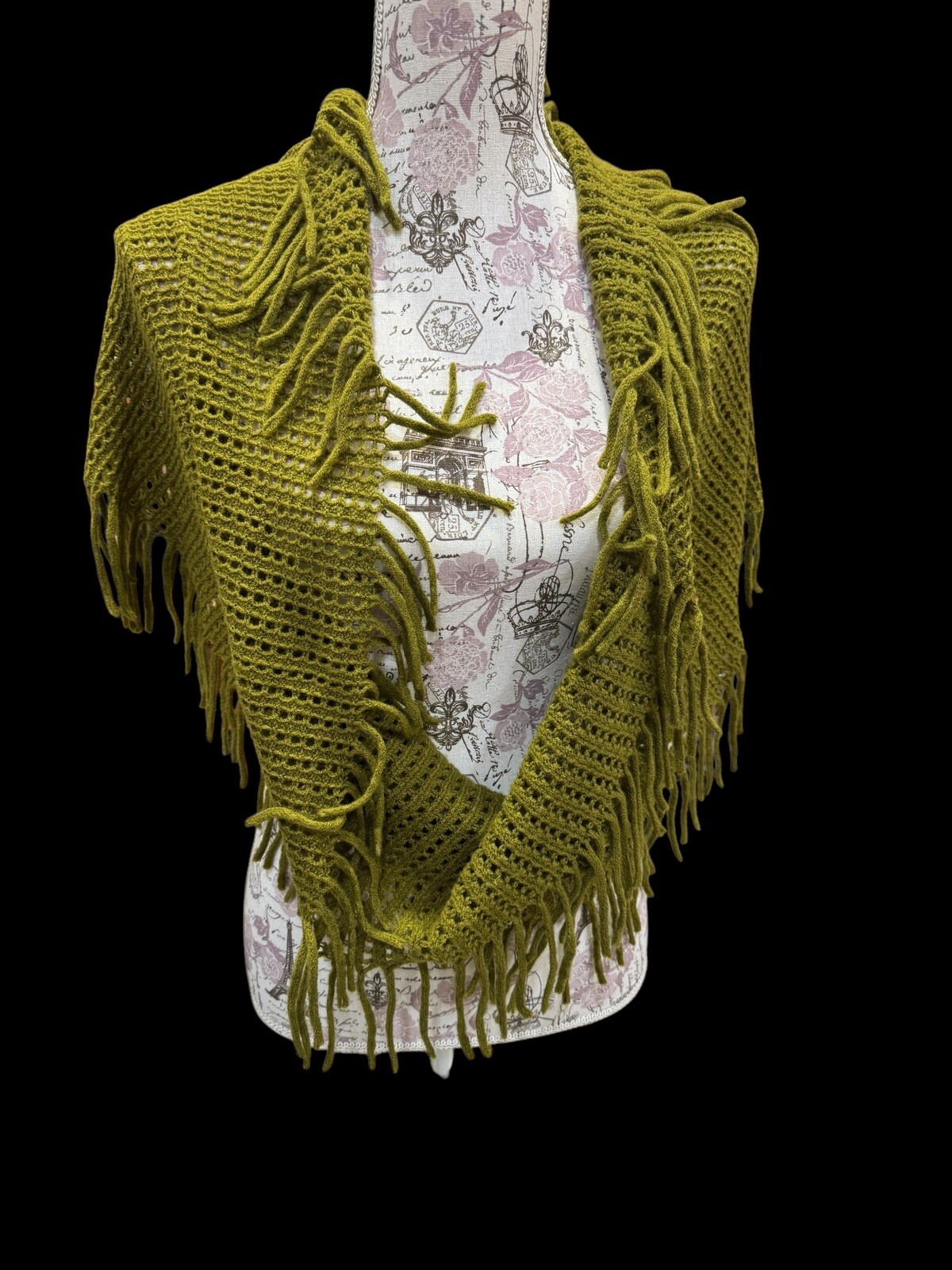 Women’s NWOT Carnival Fashion Earth Green Infinity Scarf