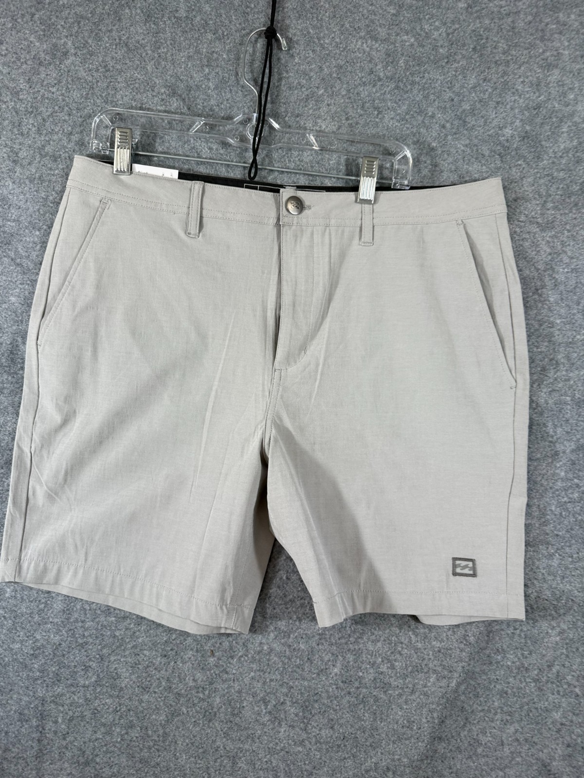 Billabong Hybrid Shorts Mens 36 Light Gray Flat Front Performance Stretch NWT