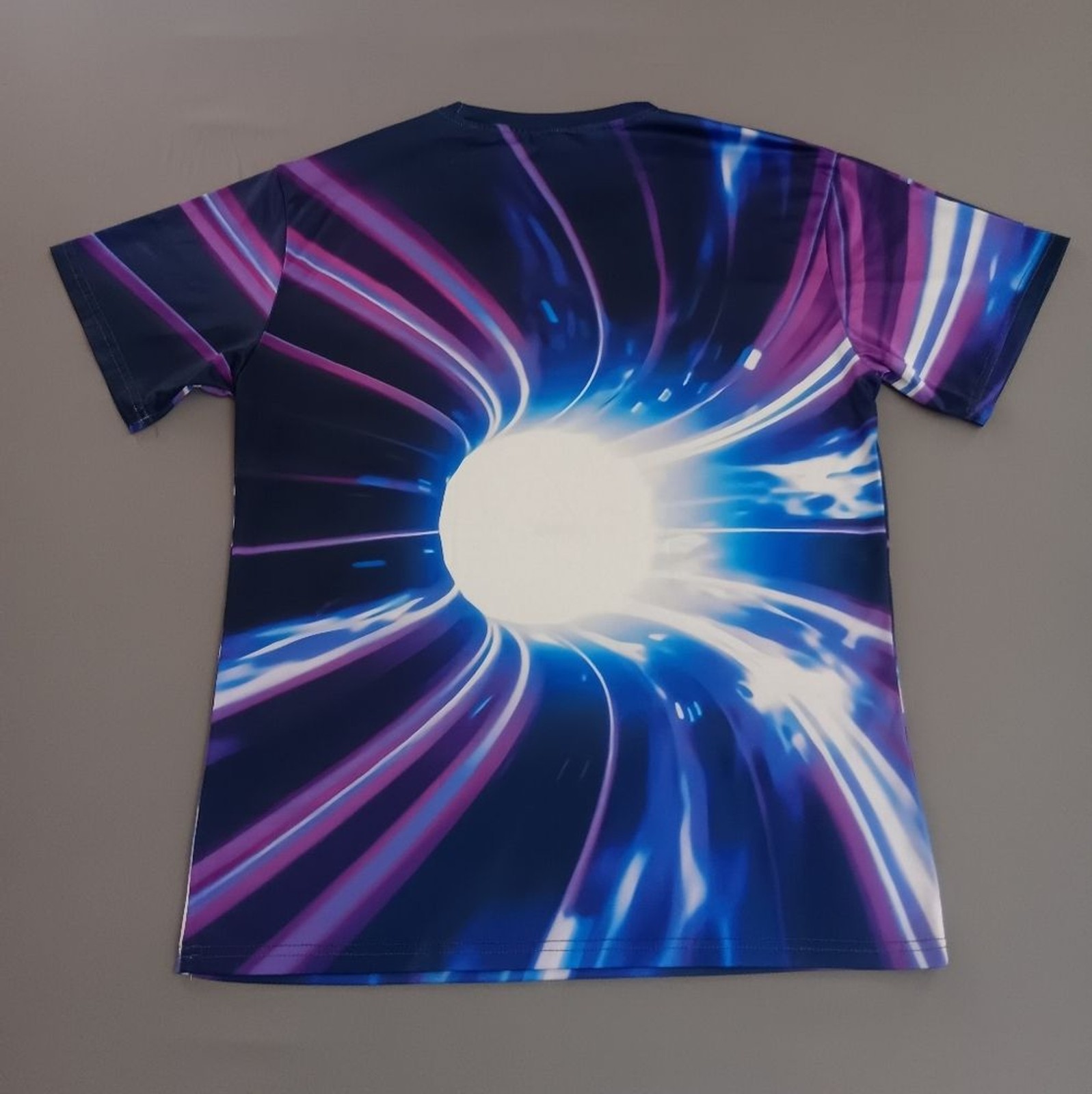 Boys Light in the Box Illusion Tee Shirt Size 14-16