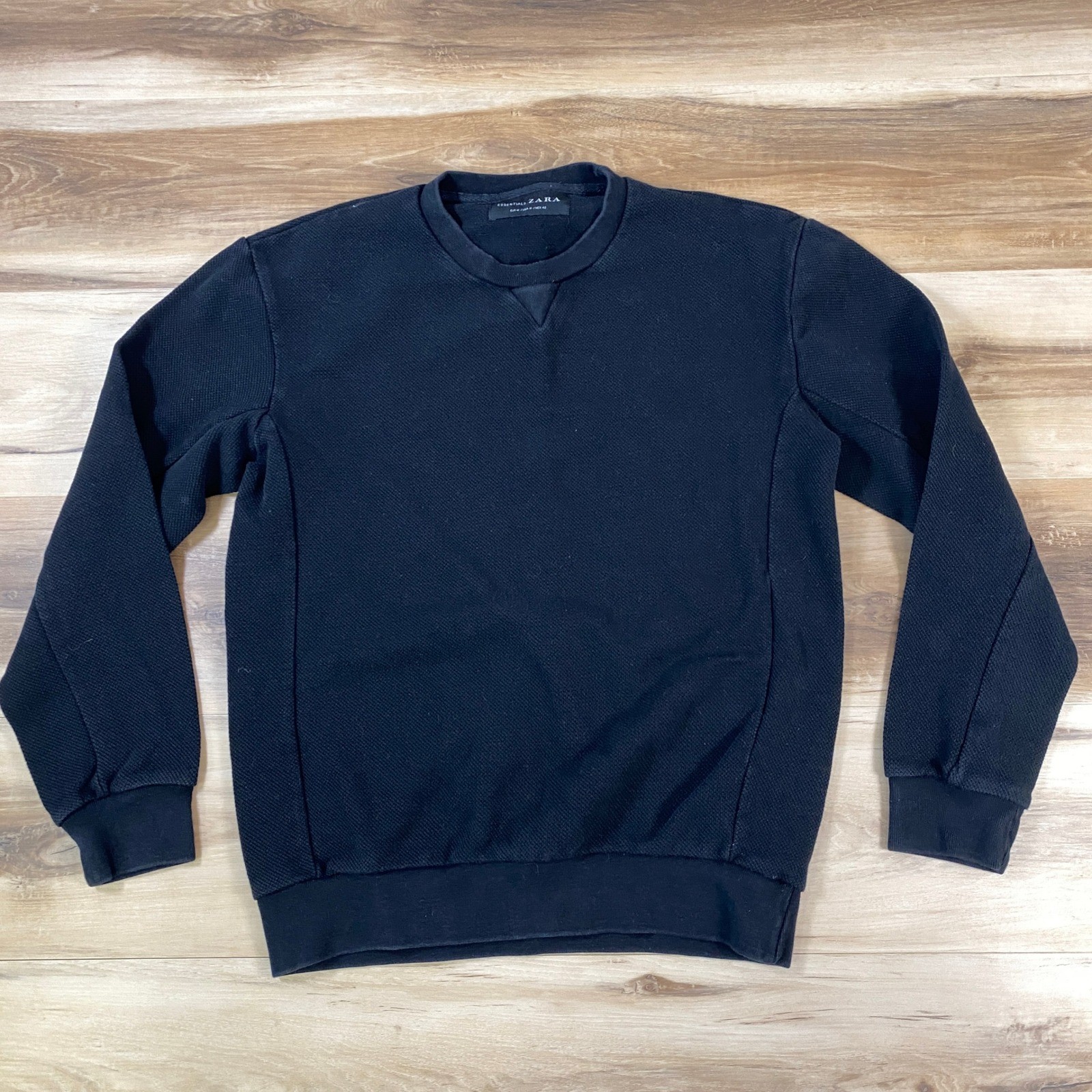 Zara Sweatshirt Mens M Waffle Knit Crewneck Black Modern Casual Essentials